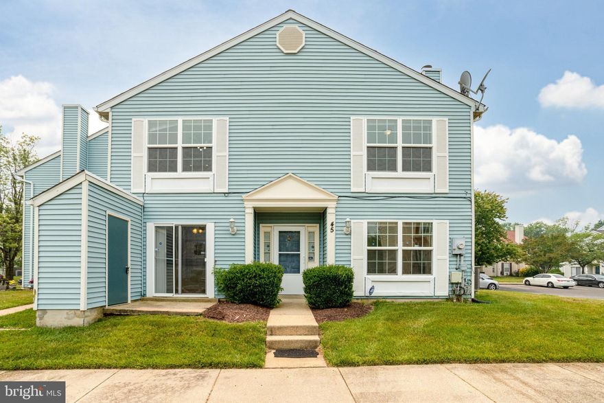 WHY RENT ANY MORE!!! Freshly painted 3 Bedroom, 2 Bath, 2 level Condo with Private Master Bath ,convenient to public transportation, Largo Metro, New Hospital and Kettering and Mitchellville Shopping Centers.  Condo has new HVAC System and Hot Water Heater.  Kitchen has been upgraded with granite counters, with and Washer and Dryer, plus fireplace.  One reserved parking space, plus ample visitor spaces.    Seller has made all requested repairs!!!  Unit is available immediately!!!