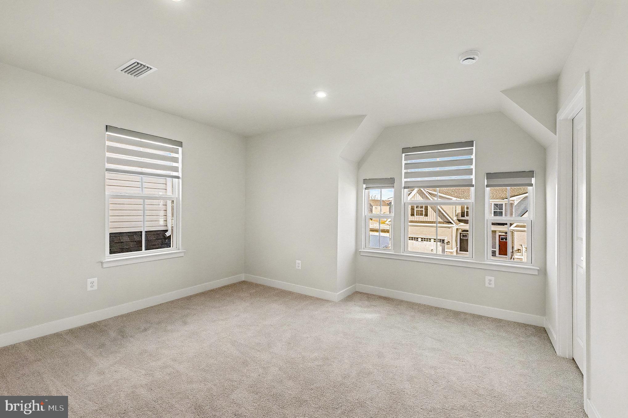 ABERDEEN OVERLOOK - Residential Lease