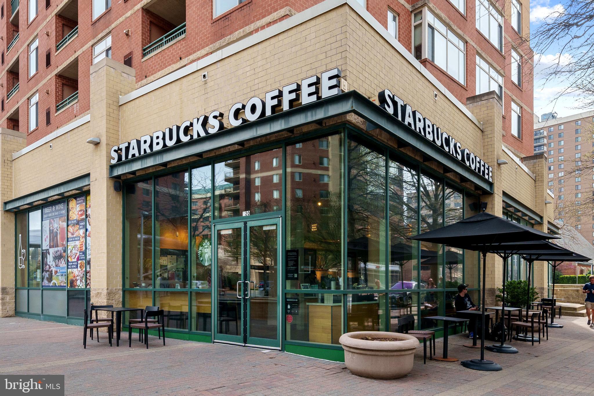 LEXINGTON SQUARE - Residential