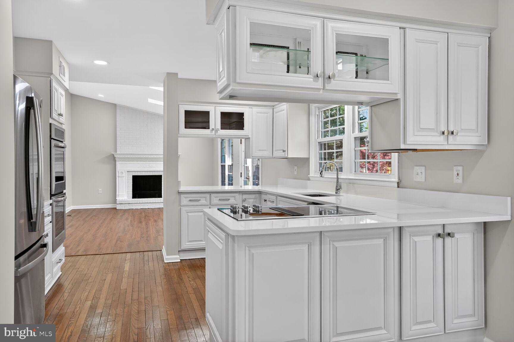 CHANTILLY HIGHLANDS - Residential