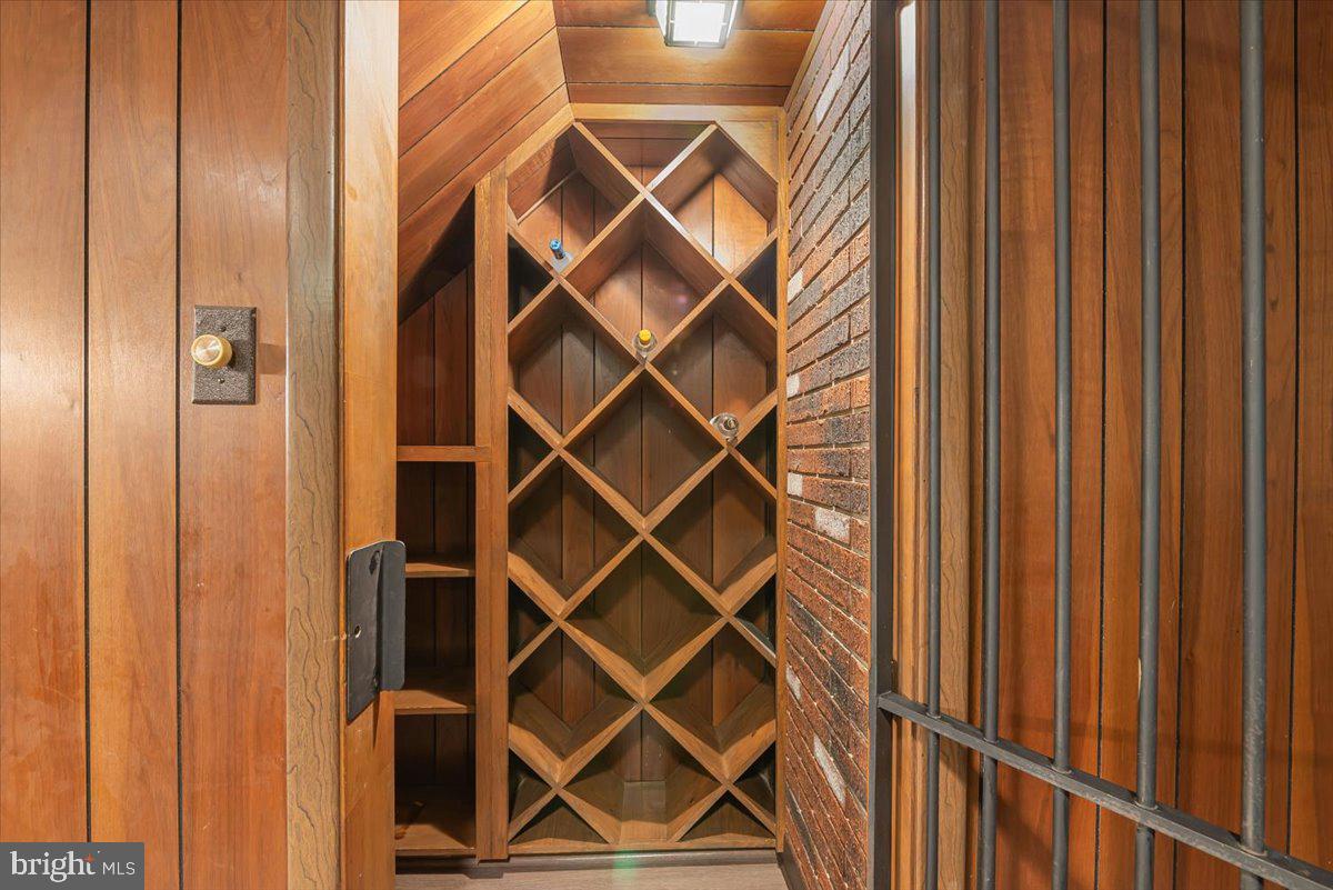 WOODSIDE FOREST - Residential