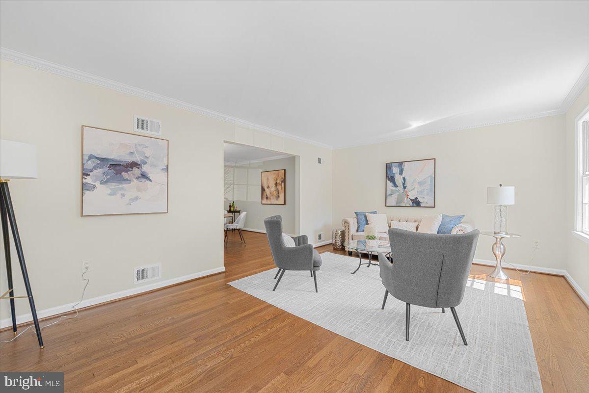 WOODSIDE FOREST - Residential