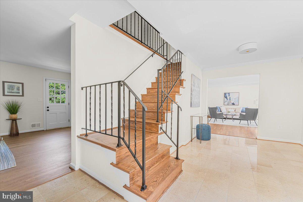 WOODSIDE FOREST - Residential