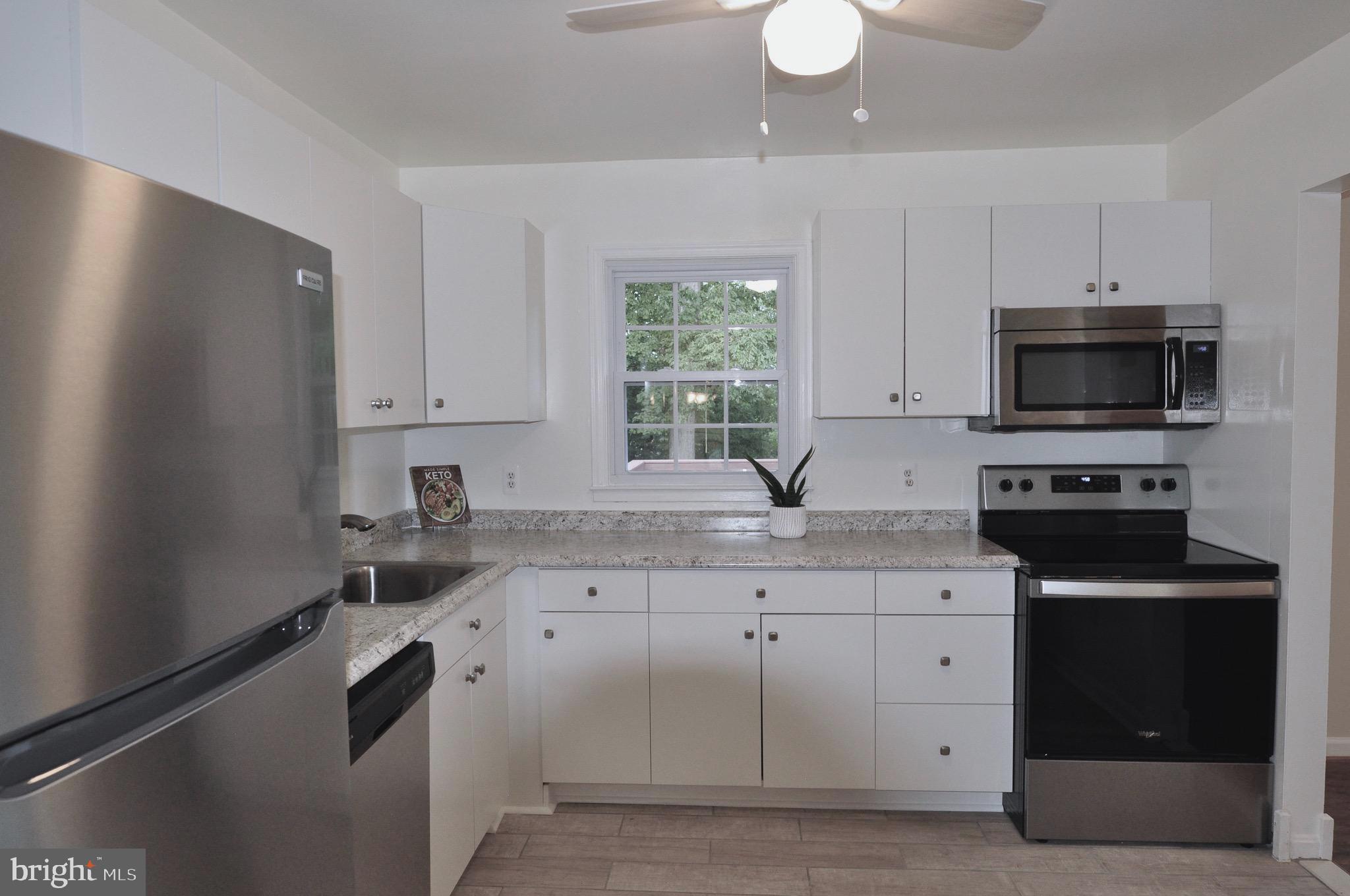 DALE CITY - Residential Lease