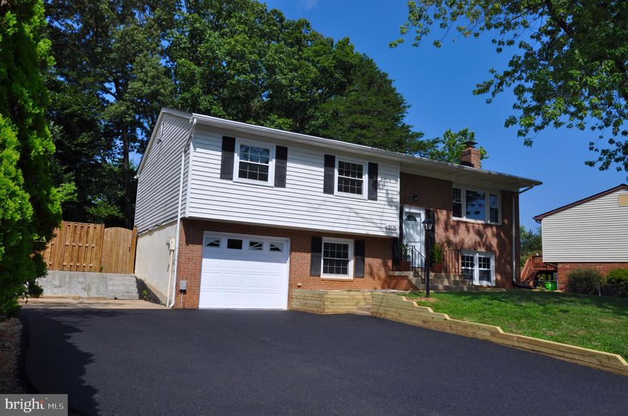 Spacious and bright, lovely four bedrooms three full baths single family home. Freshly painted, renovated and updated throughout, new flooring, windows, kitchen cabinets, stainless steel appliances and so much more.  Enjoy a cozy fireplace, huge fenced back yard, oversized deck and extended driveway. Great location, just minutes to Potomac Mills, StoneBridge Town Center, Wegmans, VRE, Quantico.****Good Credit 650 or higher is preferred*** Apply using RENTSPREE LINK EACH ADULT MUST COMPLETE CREDIT/BACKGROUND CHECK $50.00 per-person *****Send fully completed NVAR application****2 Most recent pay stubs and copy of ID'S to listing agen