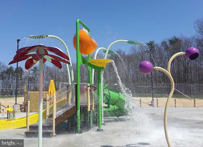 DALE CITY - Residential Lease