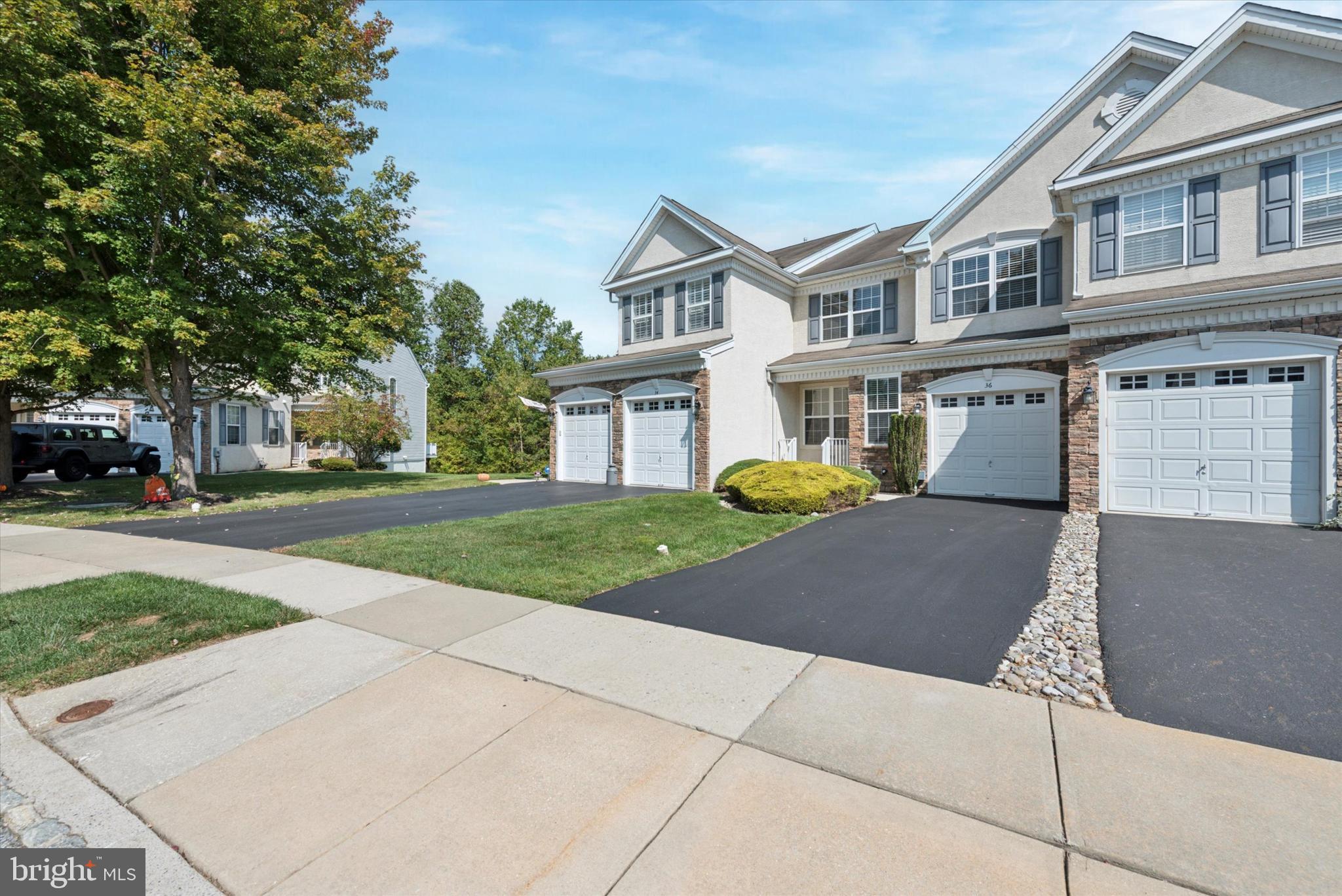 GREENBRIAR II - Residential Lease