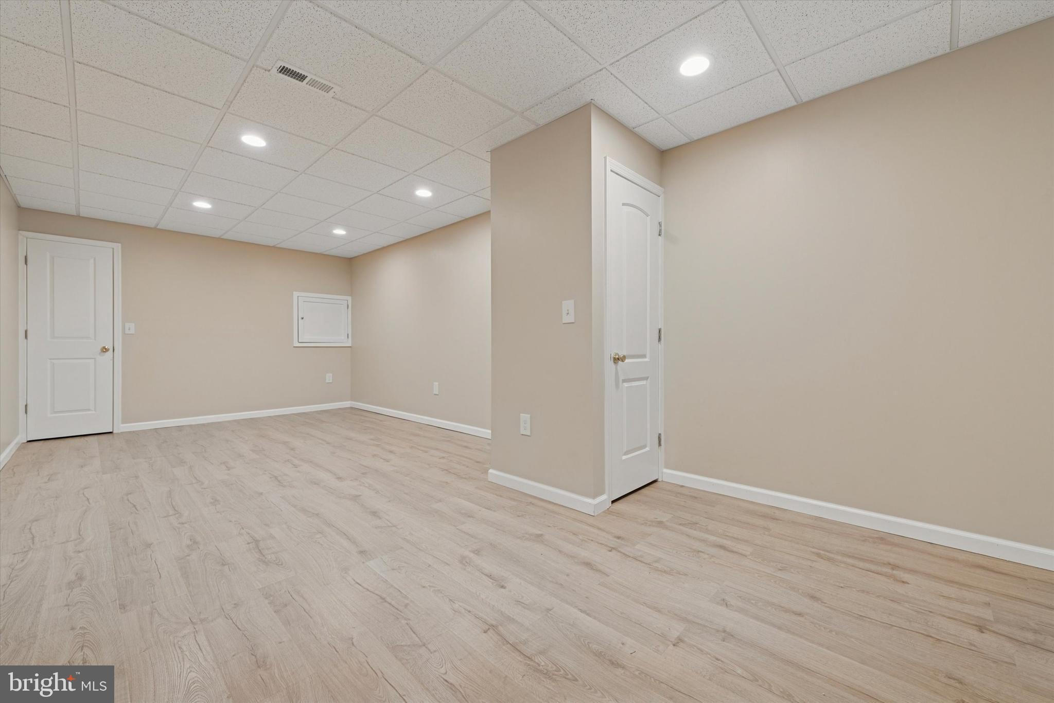 GREENBRIAR II - Residential Lease