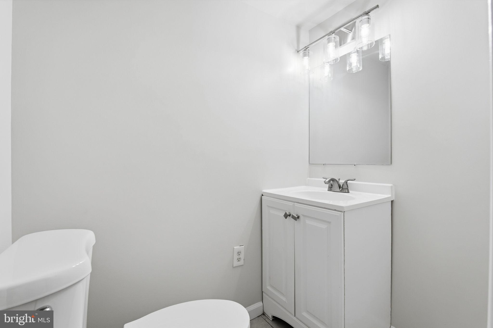 COLLEGE ESTATES - Residential