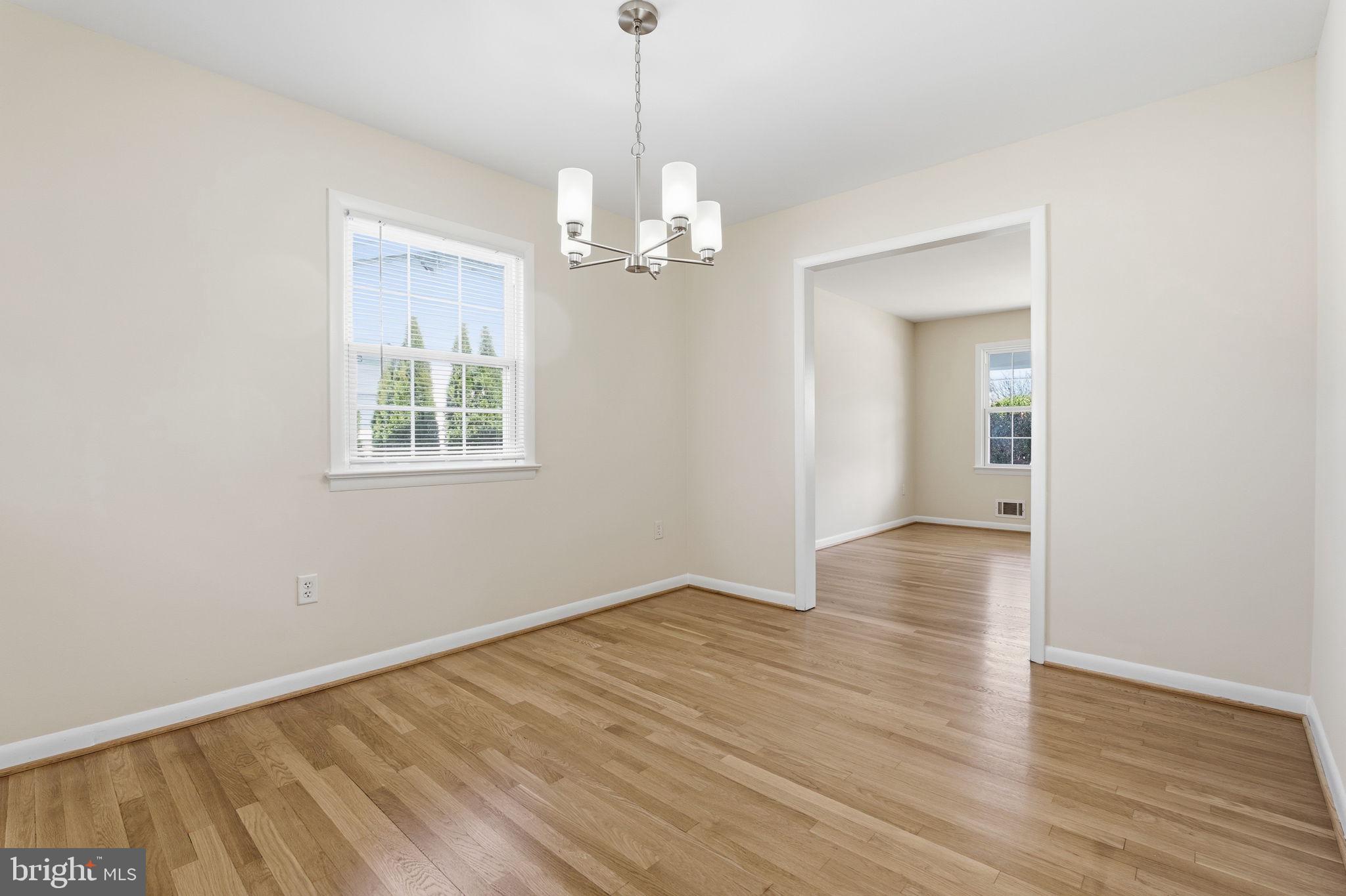 COLLEGE ESTATES - Residential