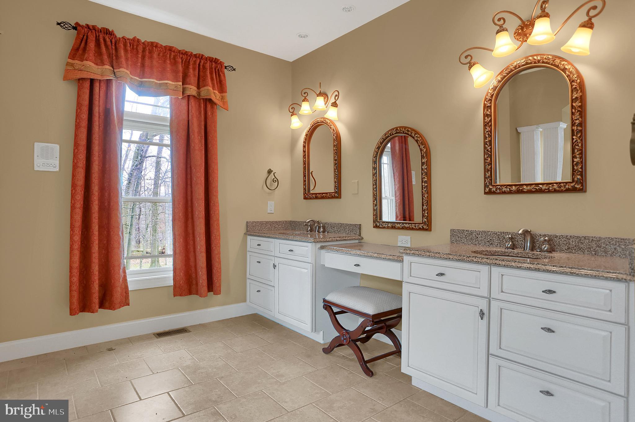 NEW OXFORD - Residential