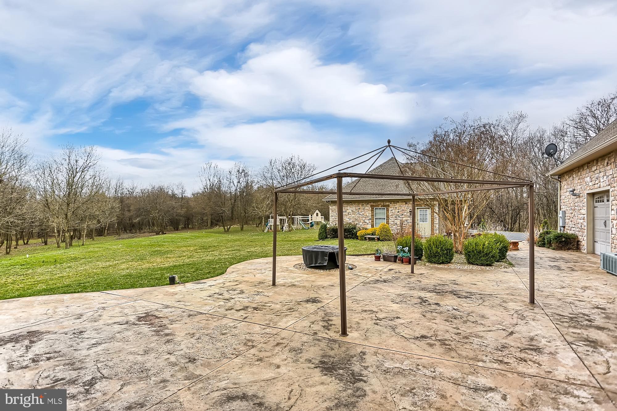 NEW OXFORD - Residential