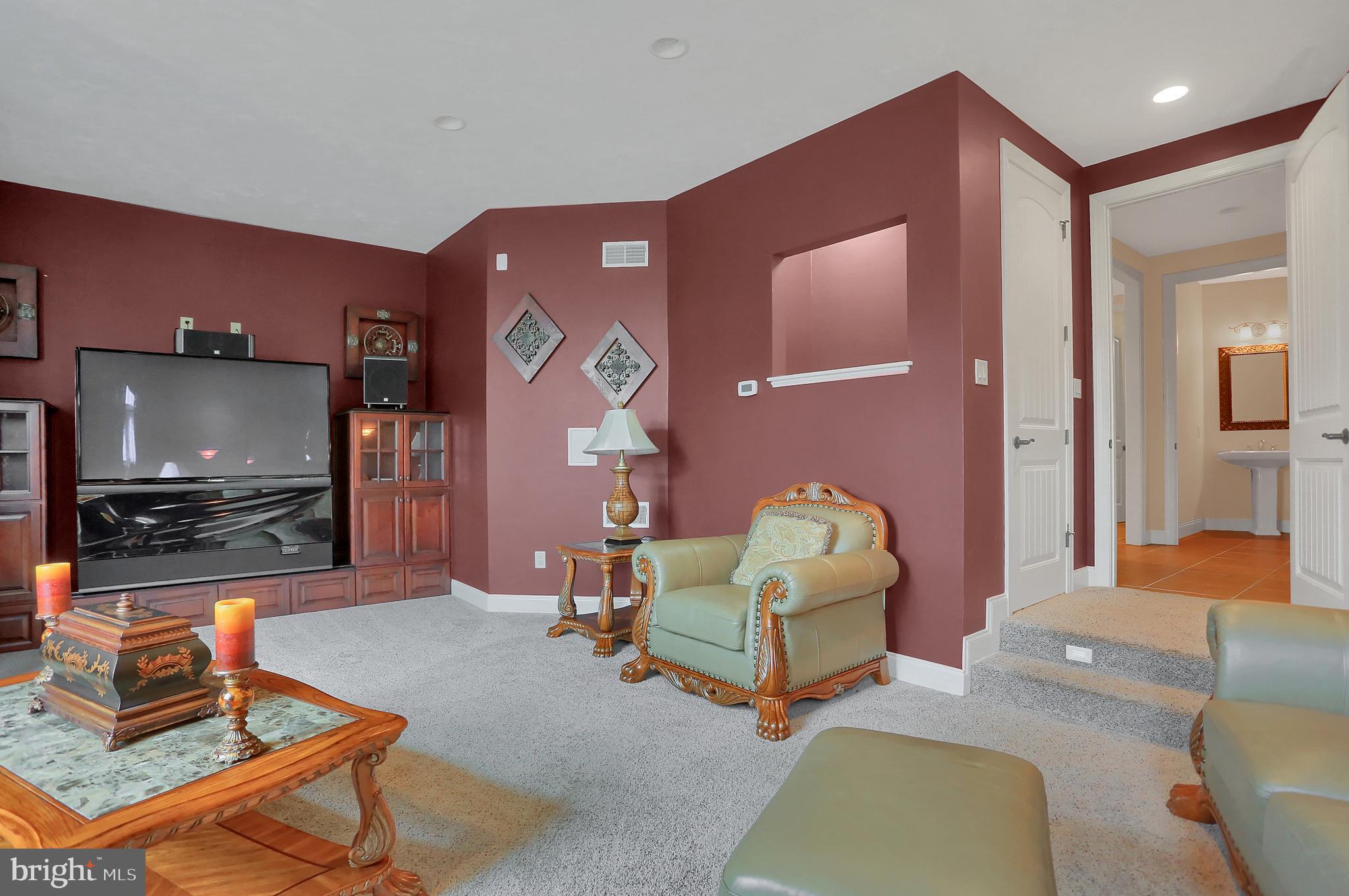 NEW OXFORD - Residential