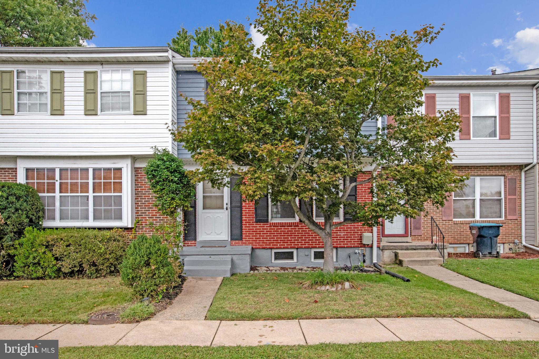 1561 HARFORD SQUARE DRIVE