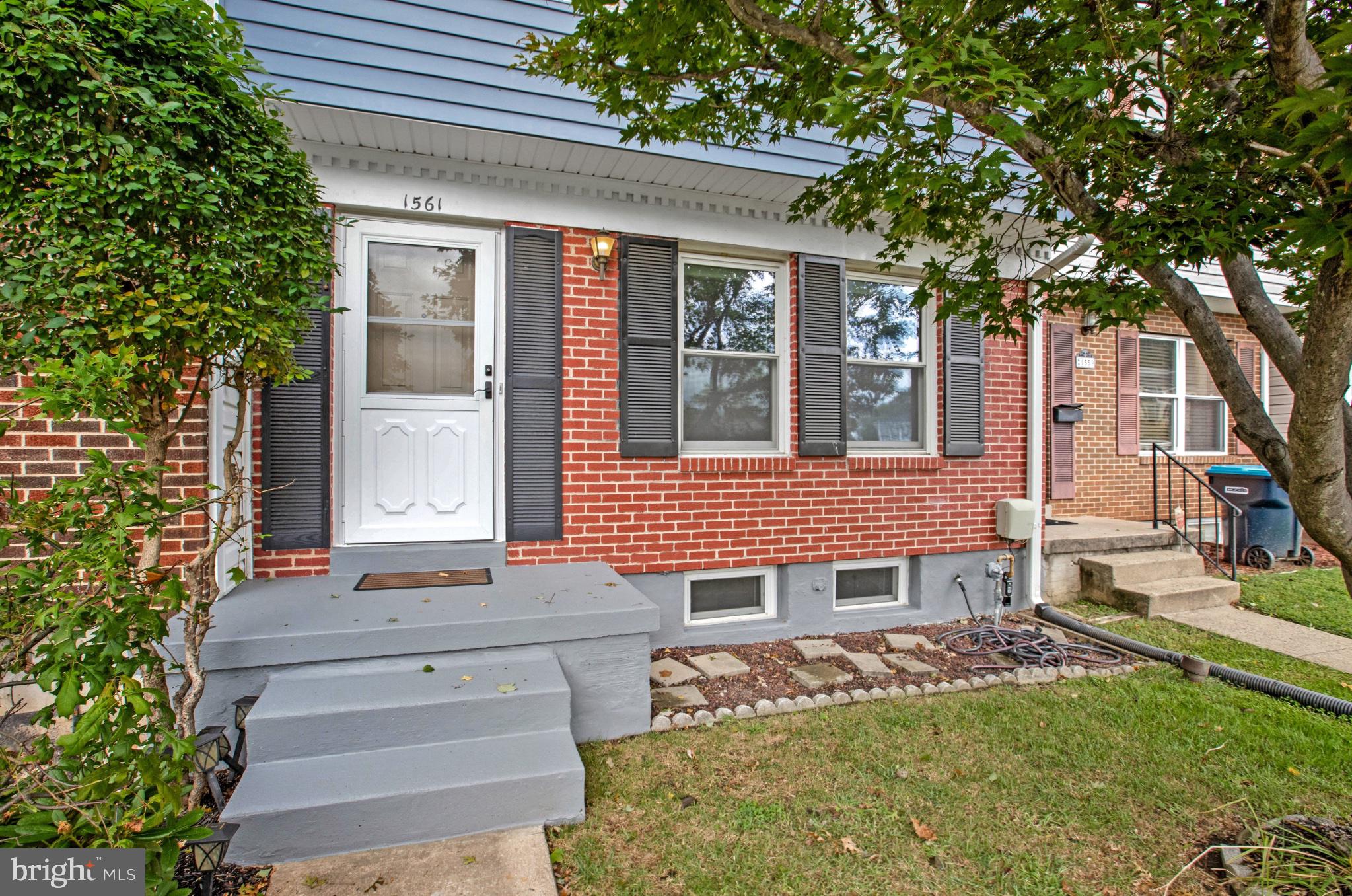 1561 HARFORD SQUARE DRIVE