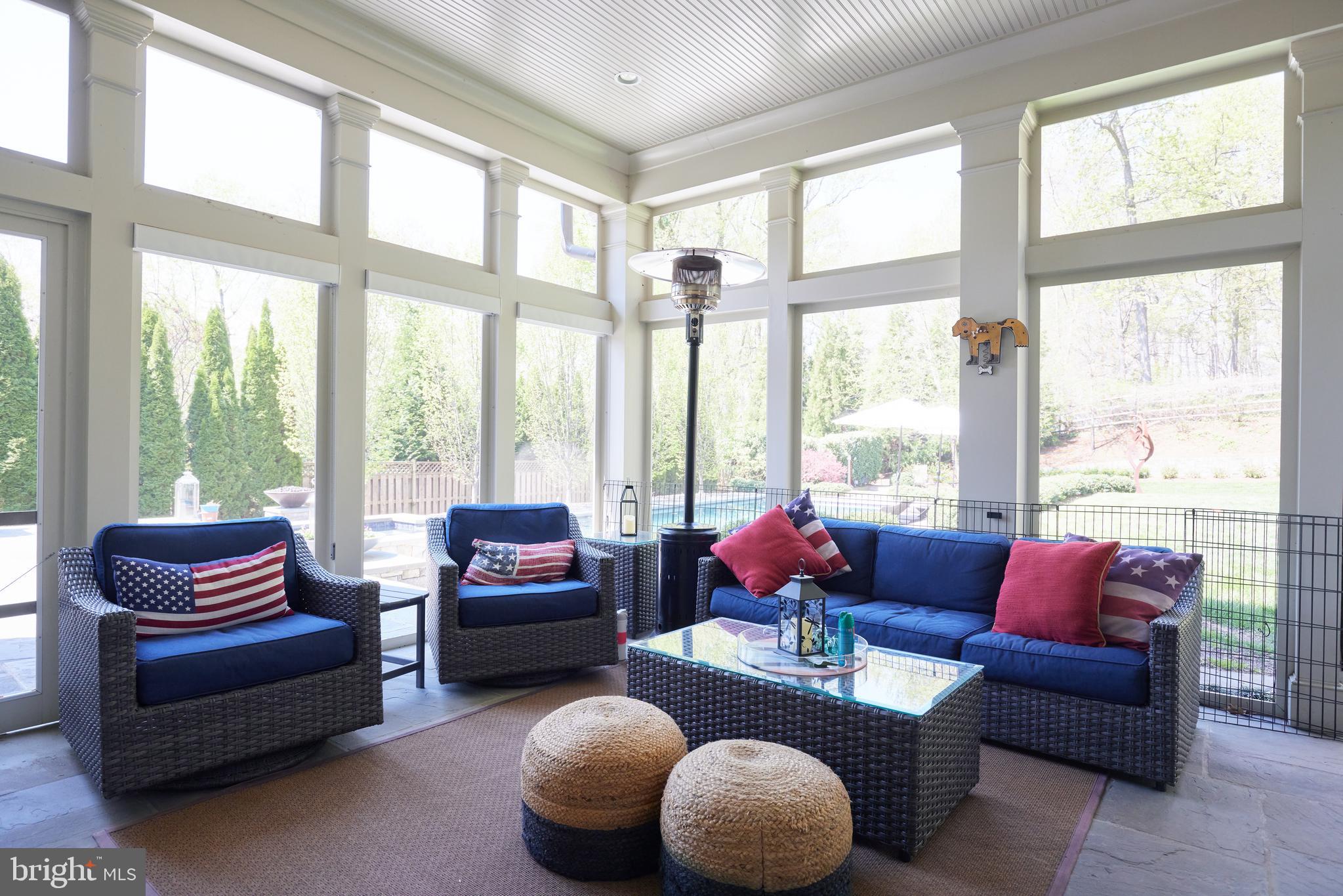 TULIP HILL - Residential