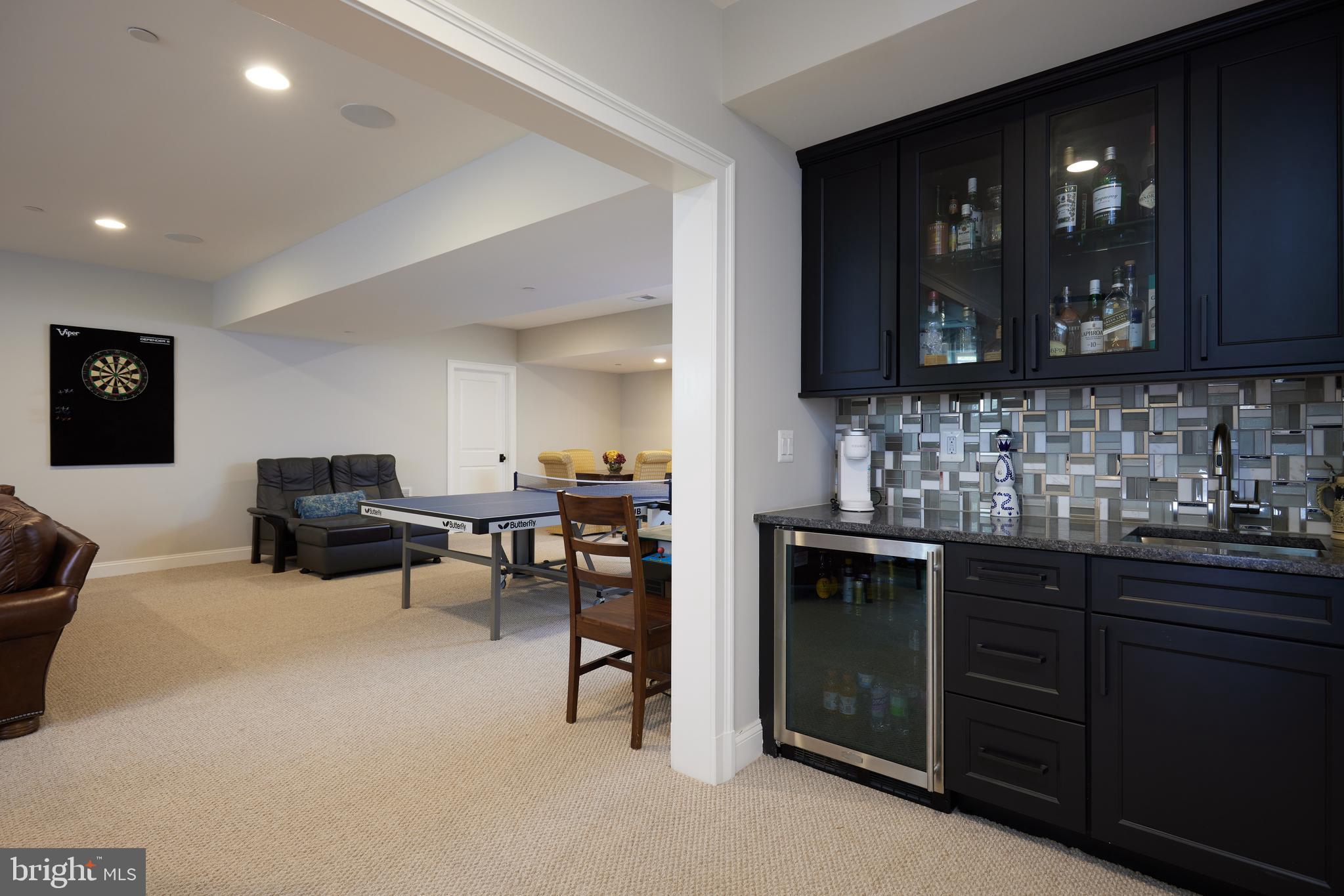 TULIP HILL - Residential