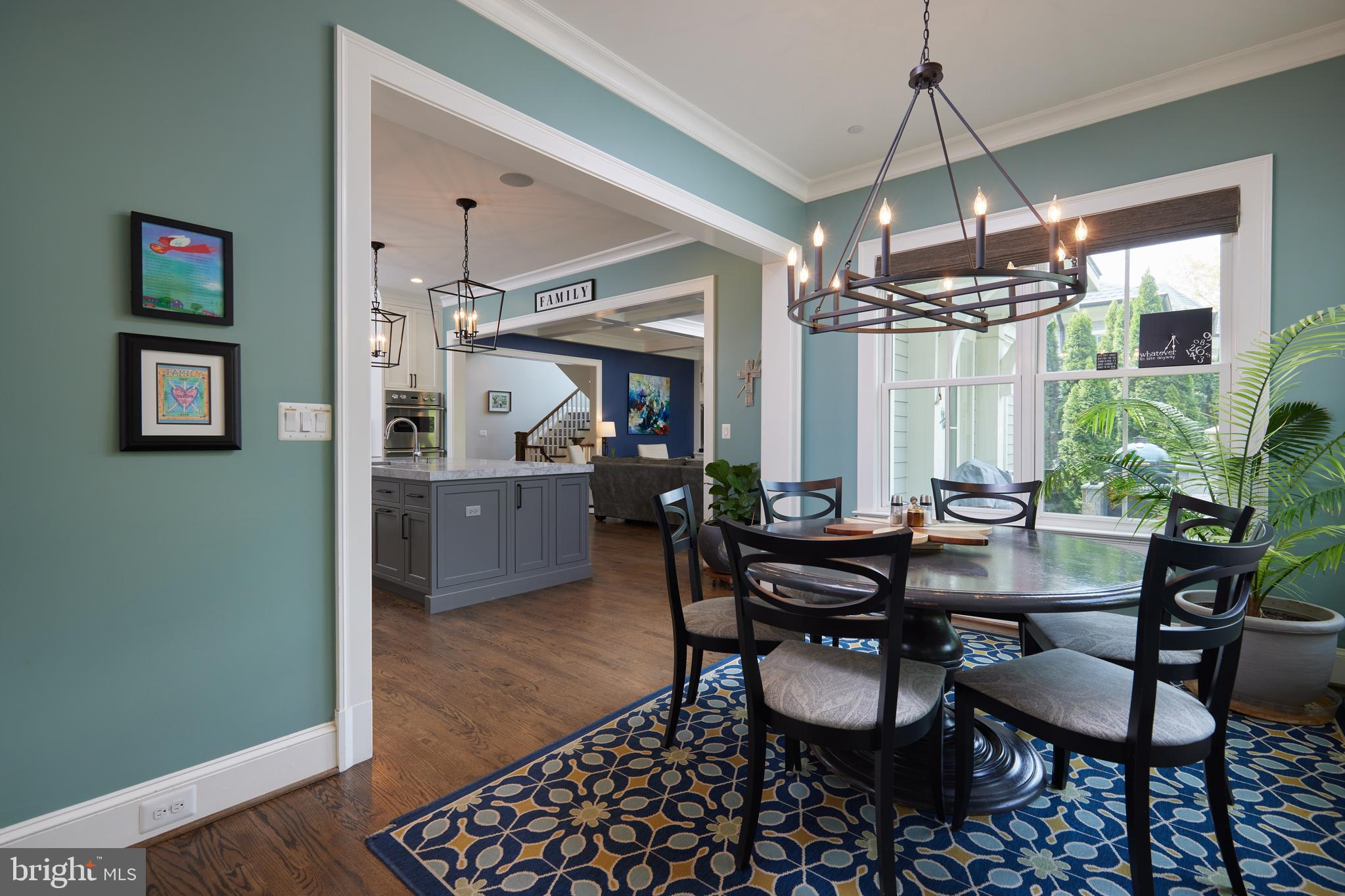 TULIP HILL - Residential