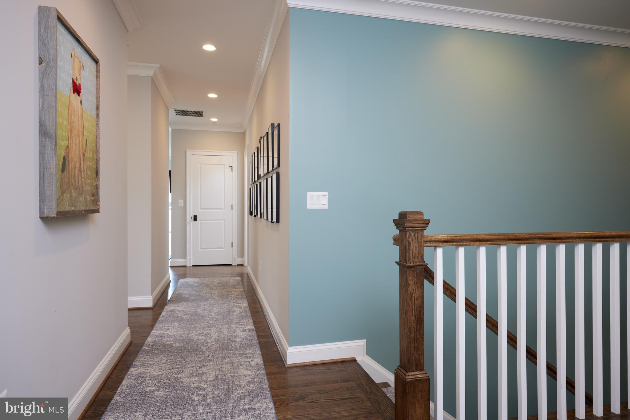 TULIP HILL - Residential