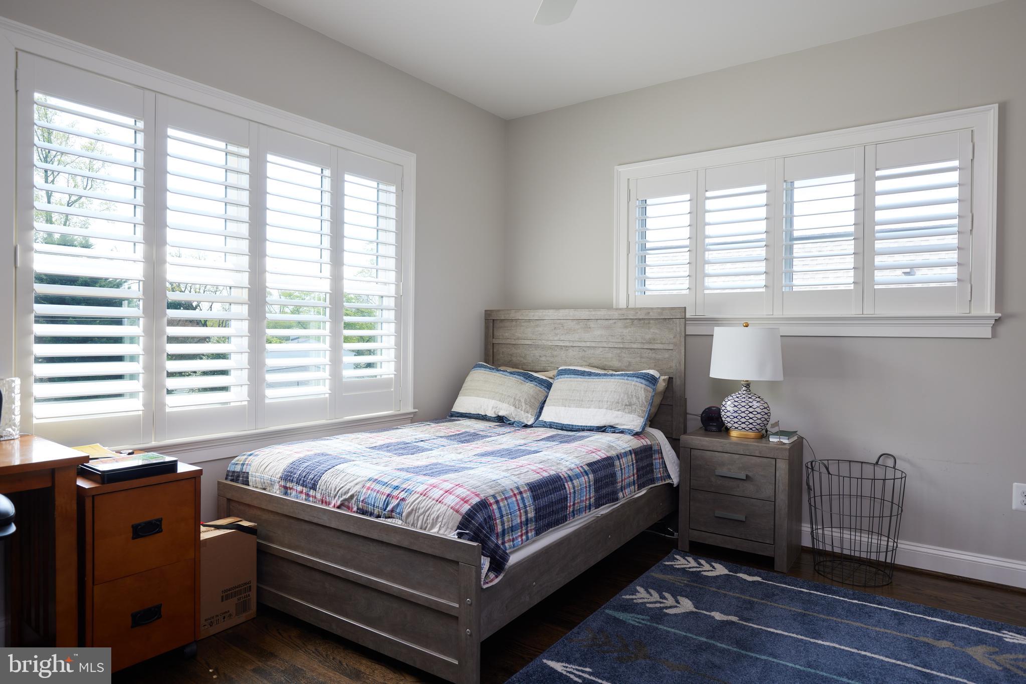 TULIP HILL - Residential