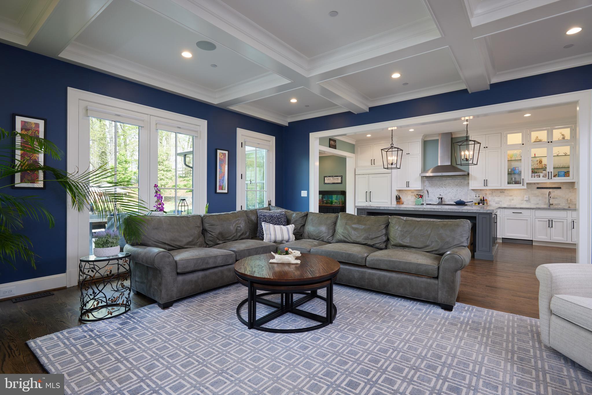 TULIP HILL - Residential