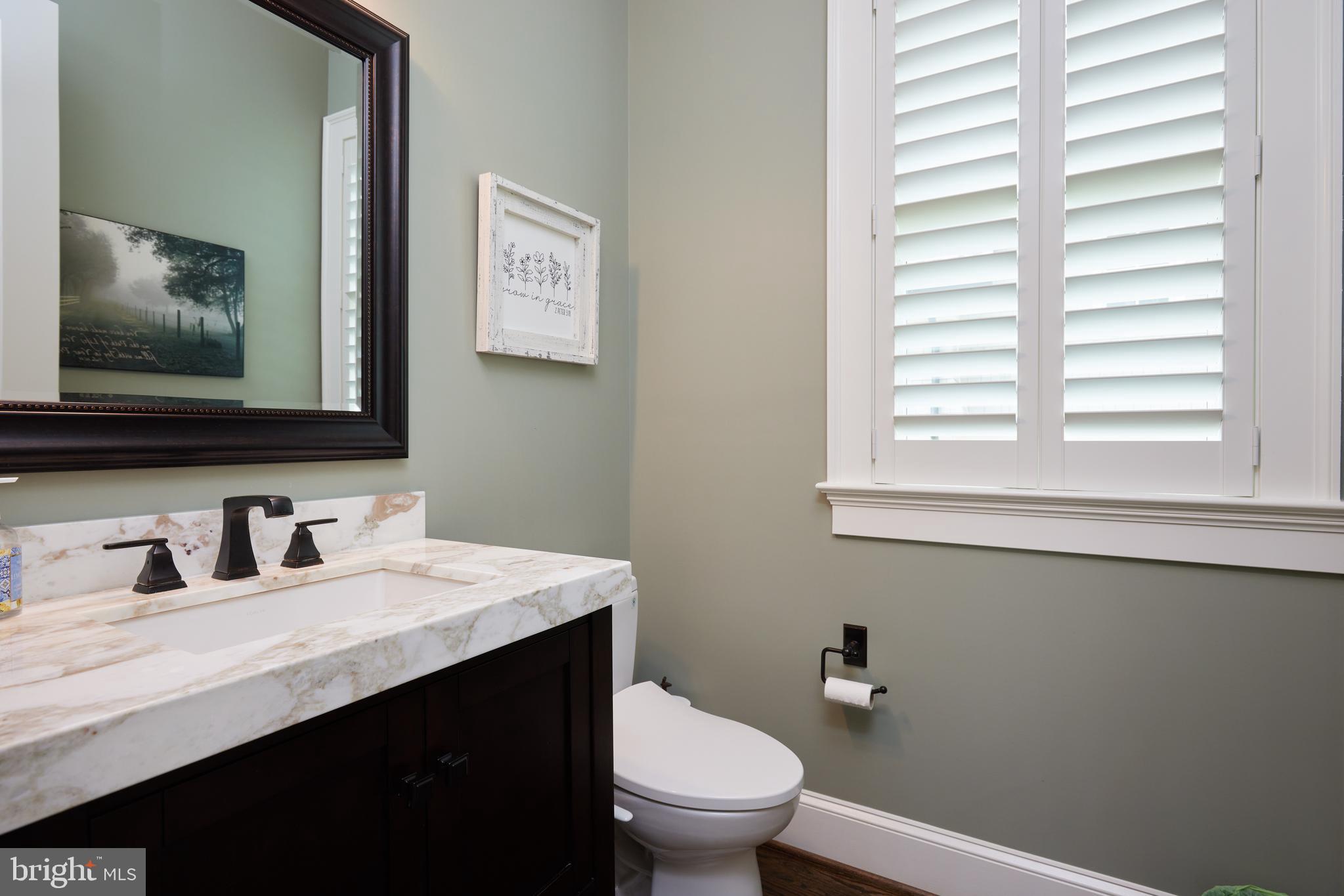 TULIP HILL - Residential