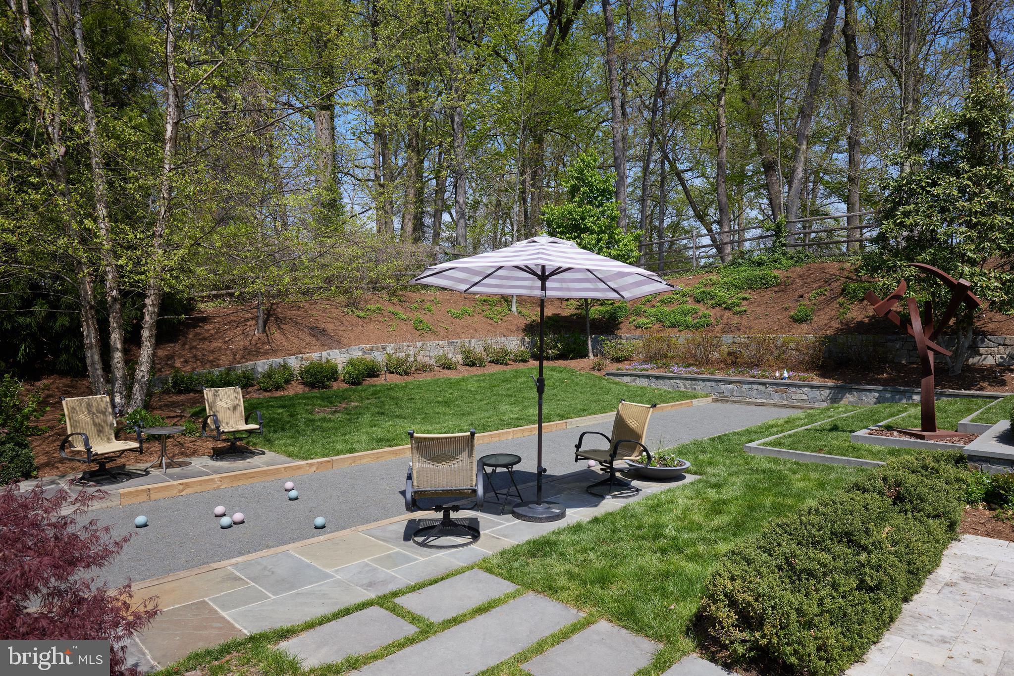 TULIP HILL - Residential