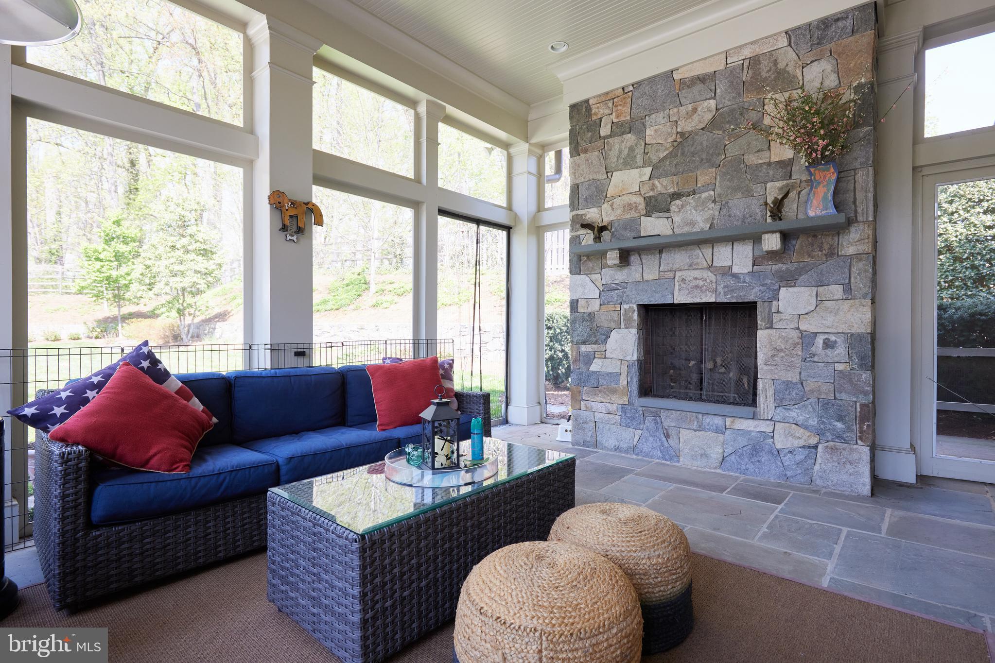 TULIP HILL - Residential