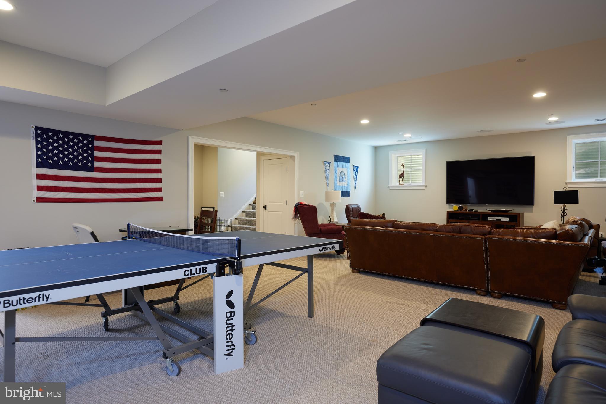 TULIP HILL - Residential