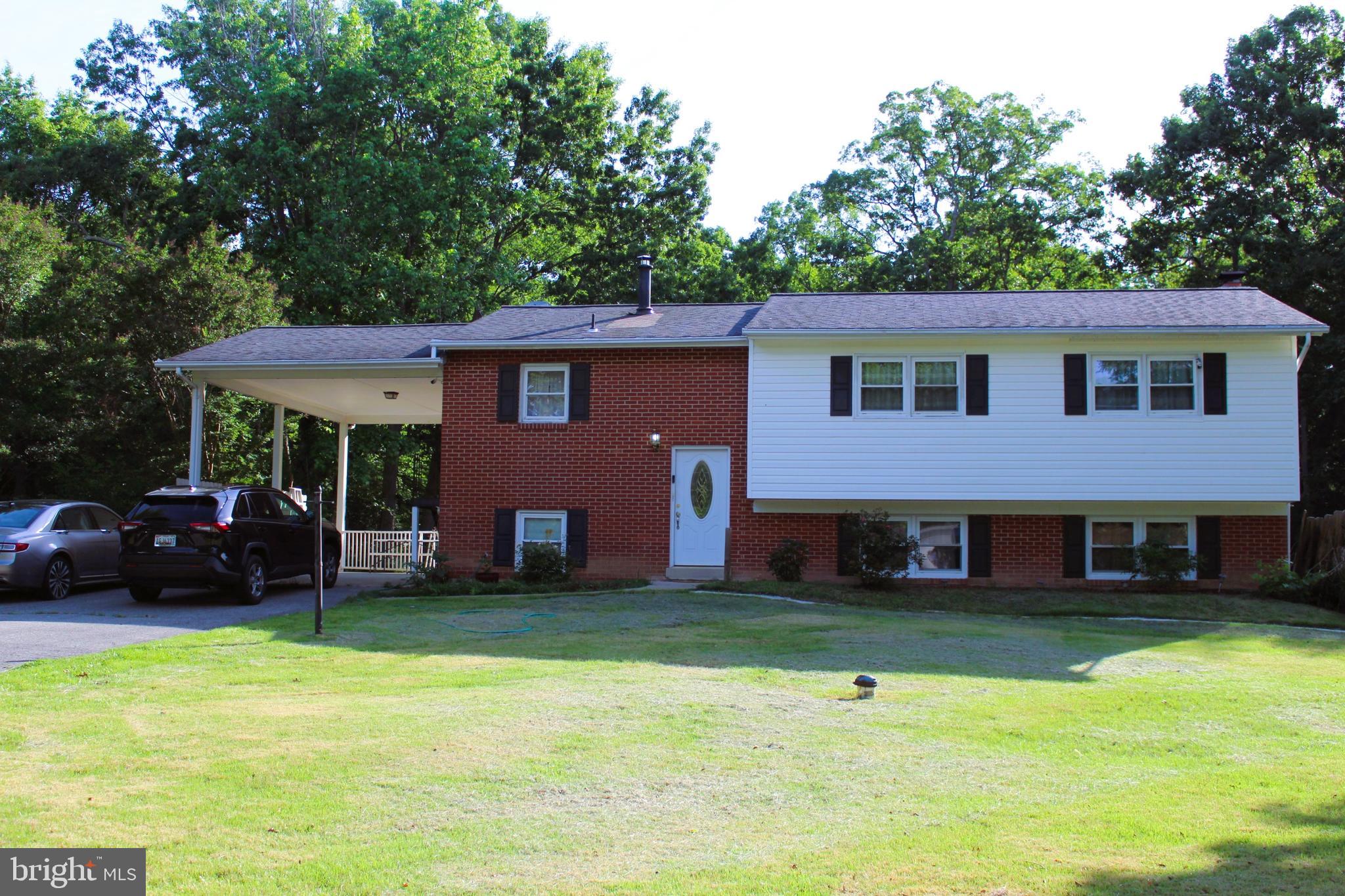 3720 LAUREL DRIVE
