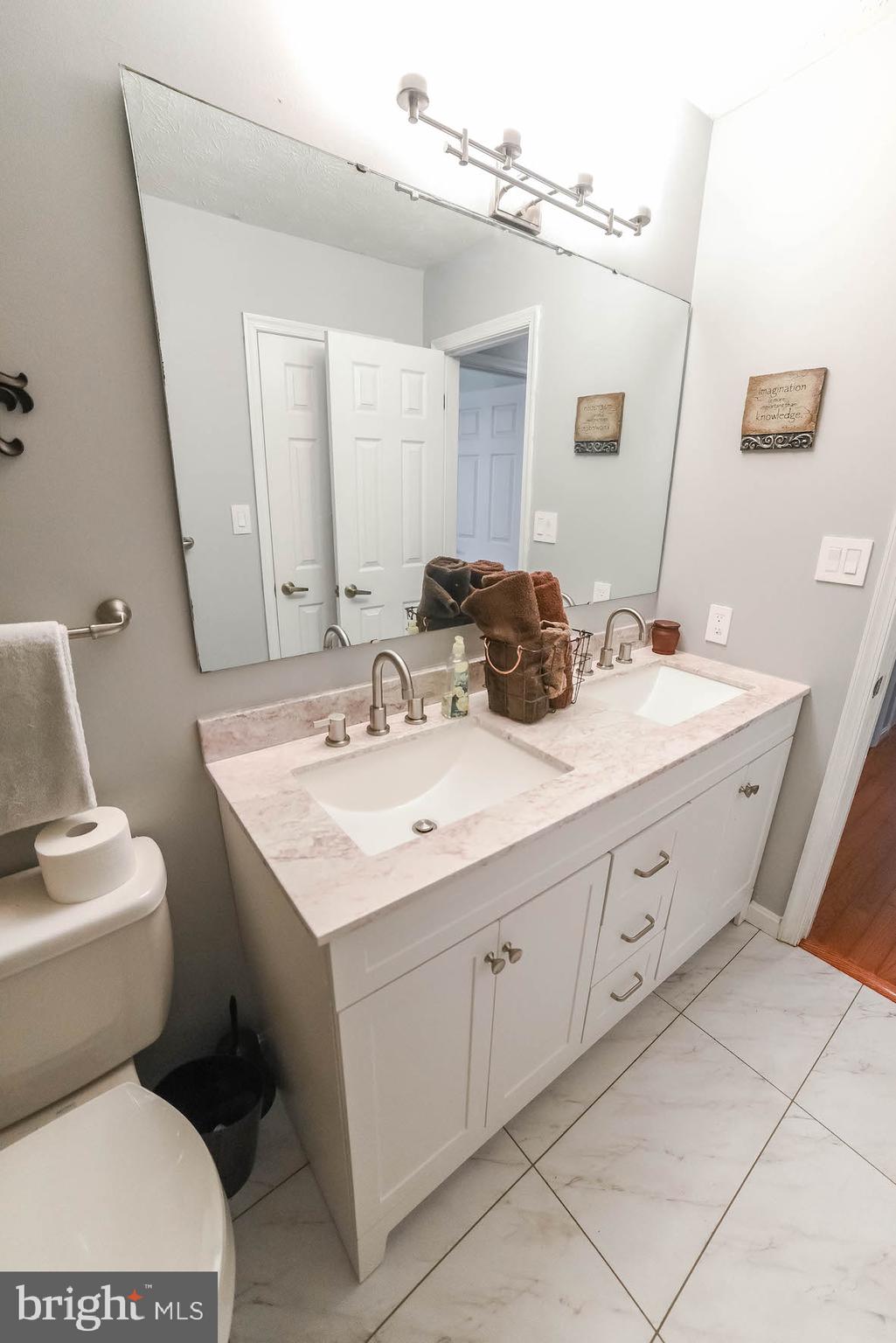 HICKORY NUT OF WILDEWOOD - Residential