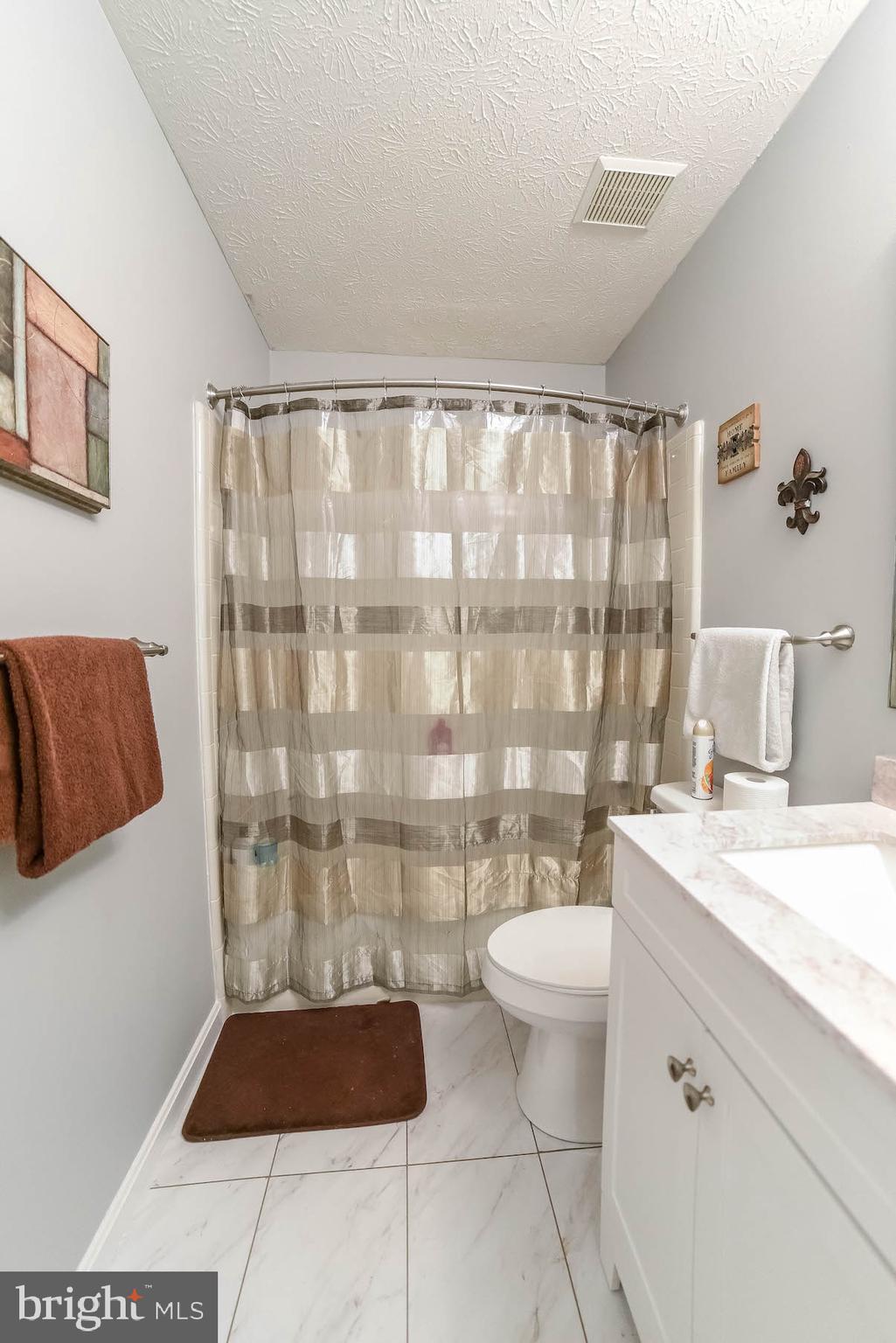 HICKORY NUT OF WILDEWOOD - Residential