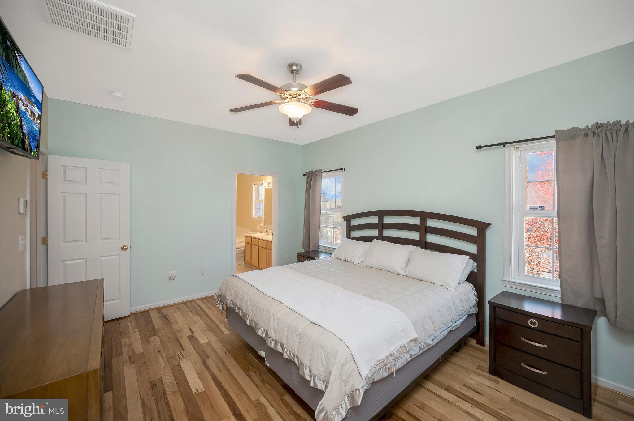 ENGLAND RUN NORTH - Residential