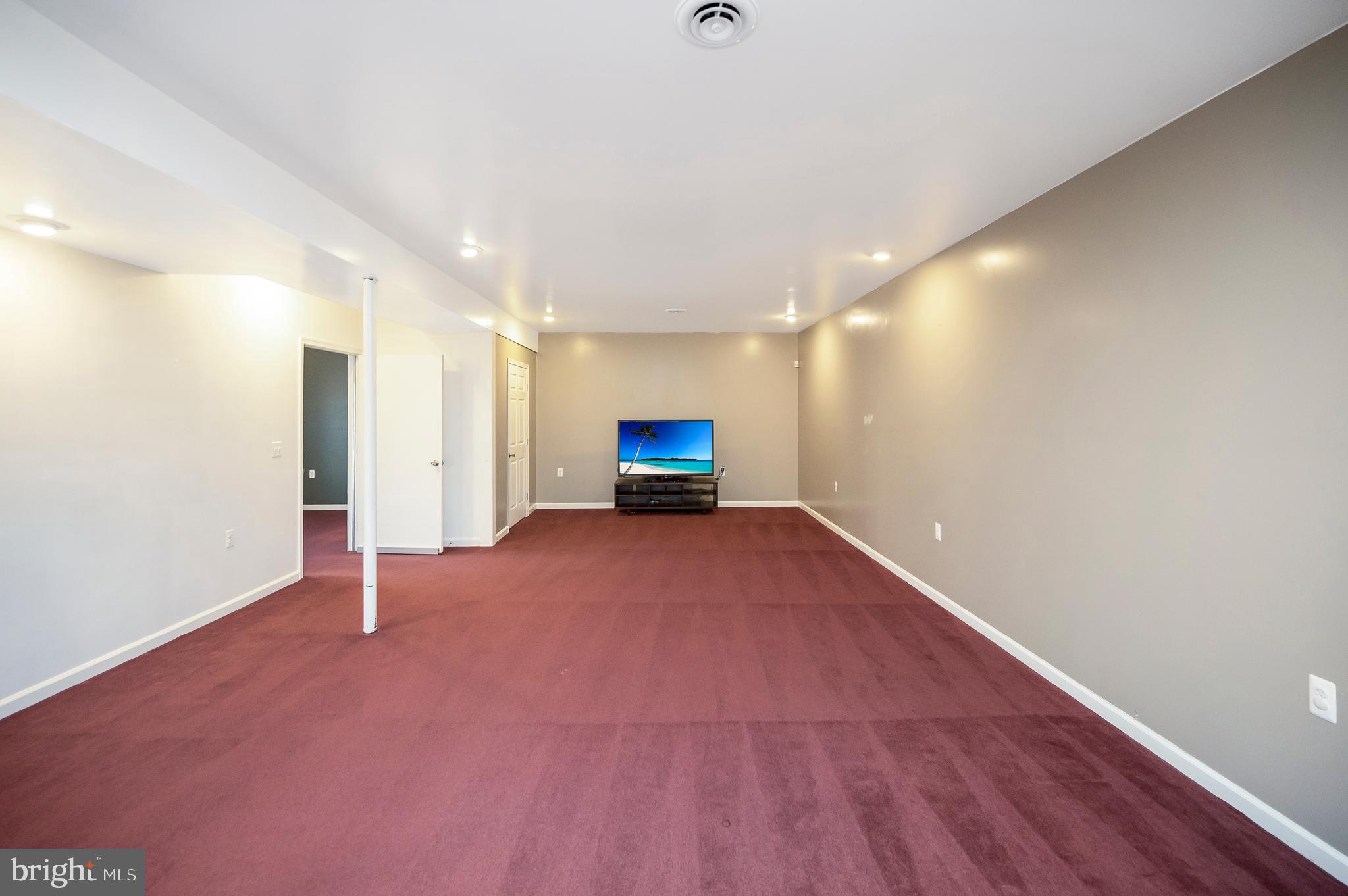 ENGLAND RUN NORTH - Residential