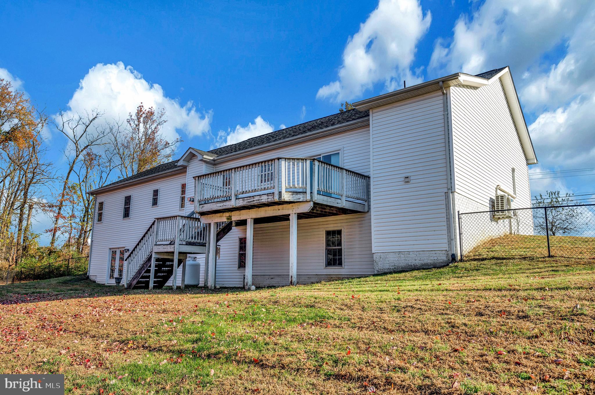 ENGLAND RUN NORTH - Residential