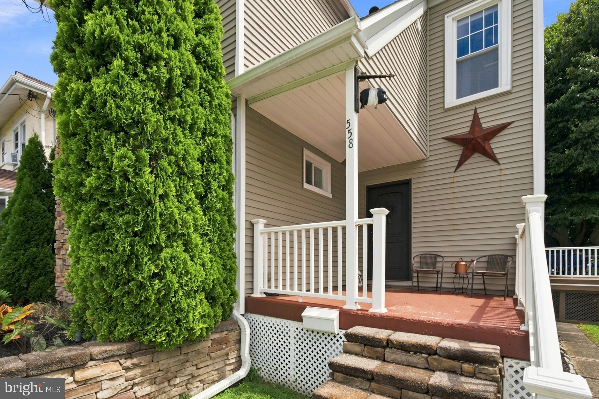 558 MOHAWK AVENUE