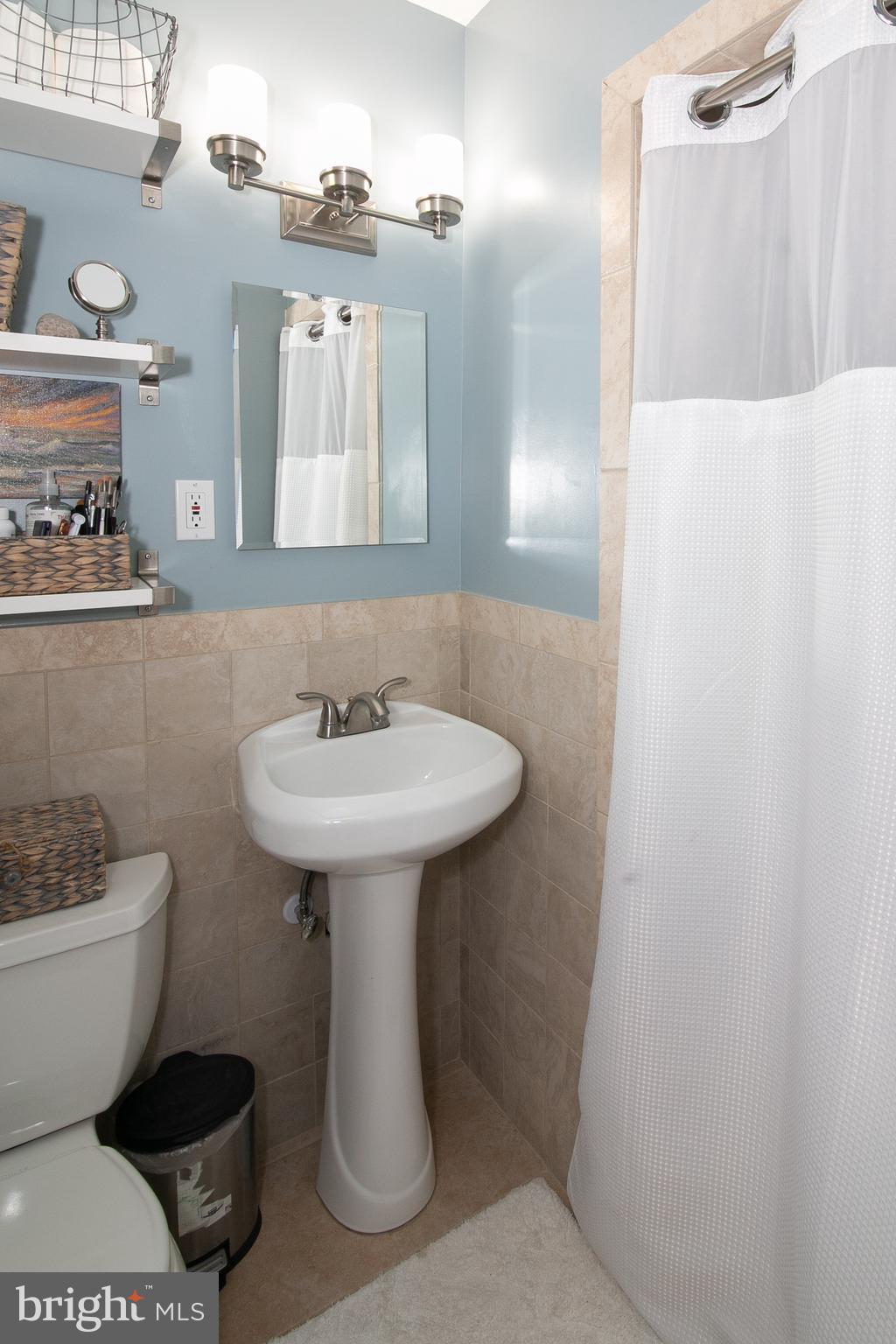 COLLINGWOOD ON THE POTOMAC - Residential Lease