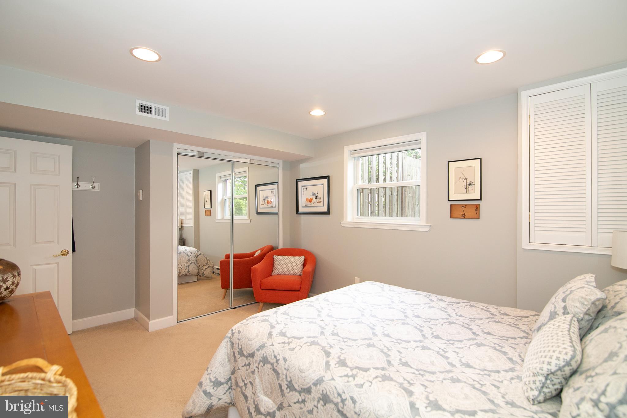 COLLINGWOOD ON THE POTOMAC - Residential Lease