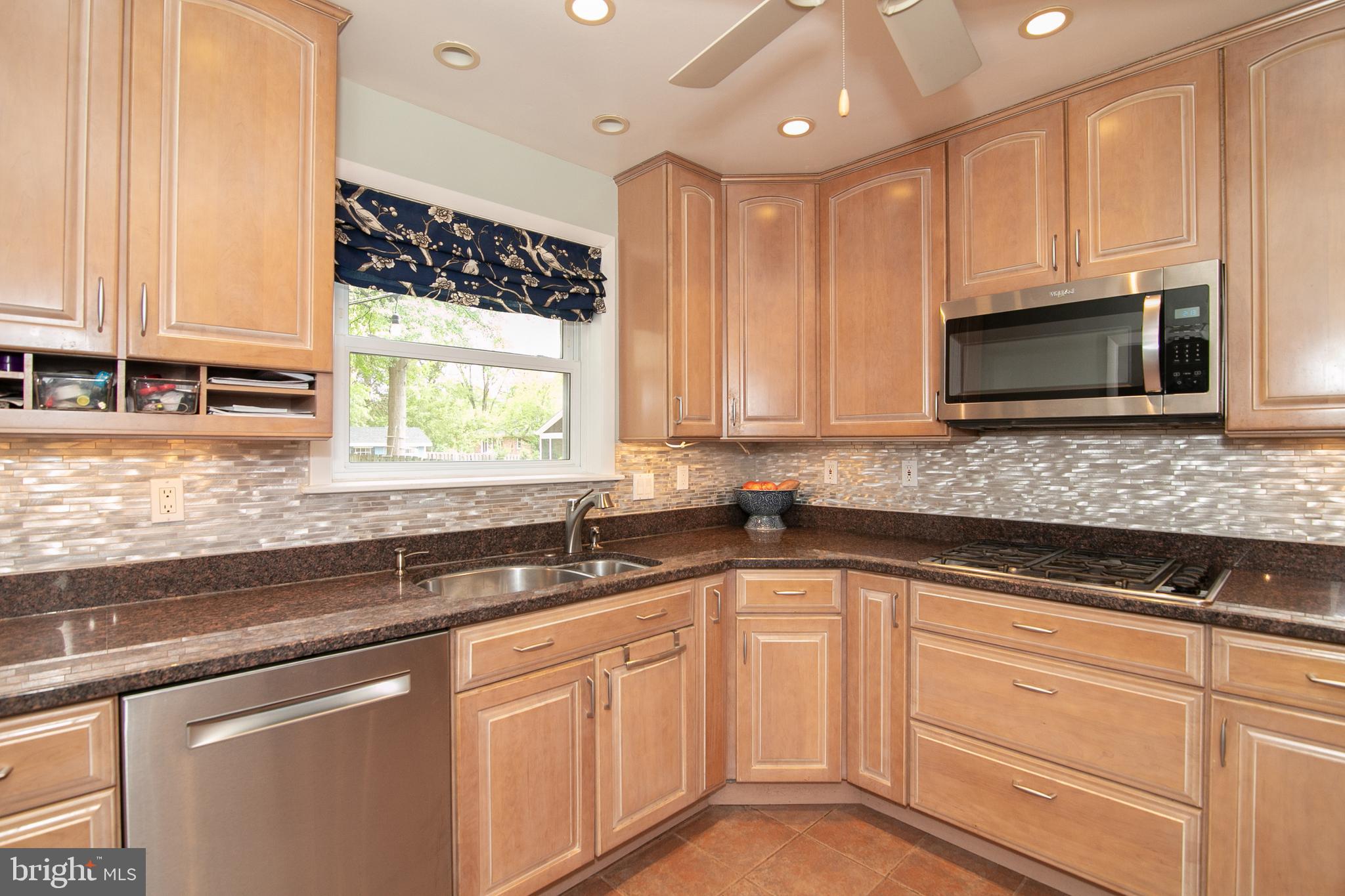 COLLINGWOOD ON THE POTOMAC - Residential Lease