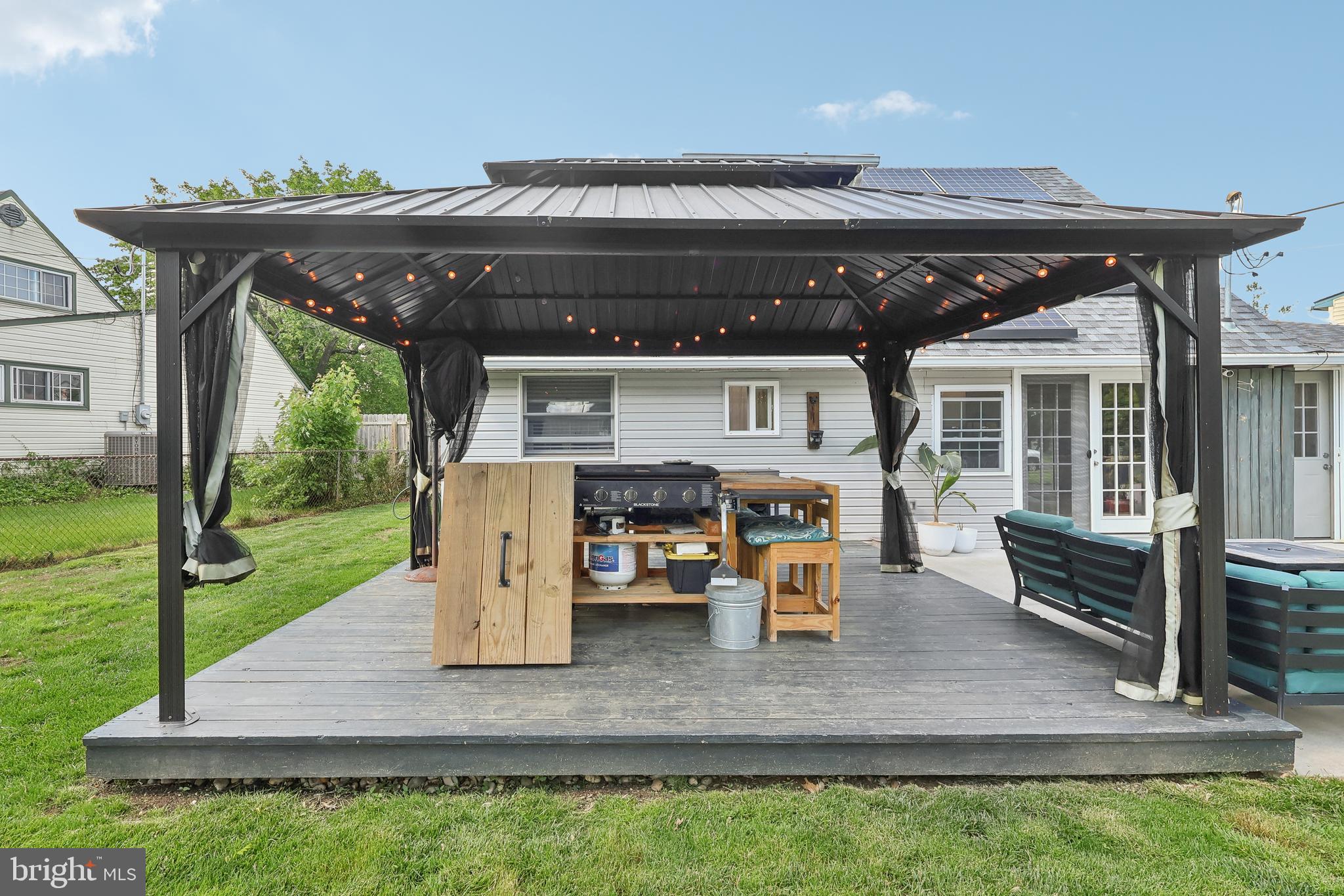 VERMILION HILL - Residential