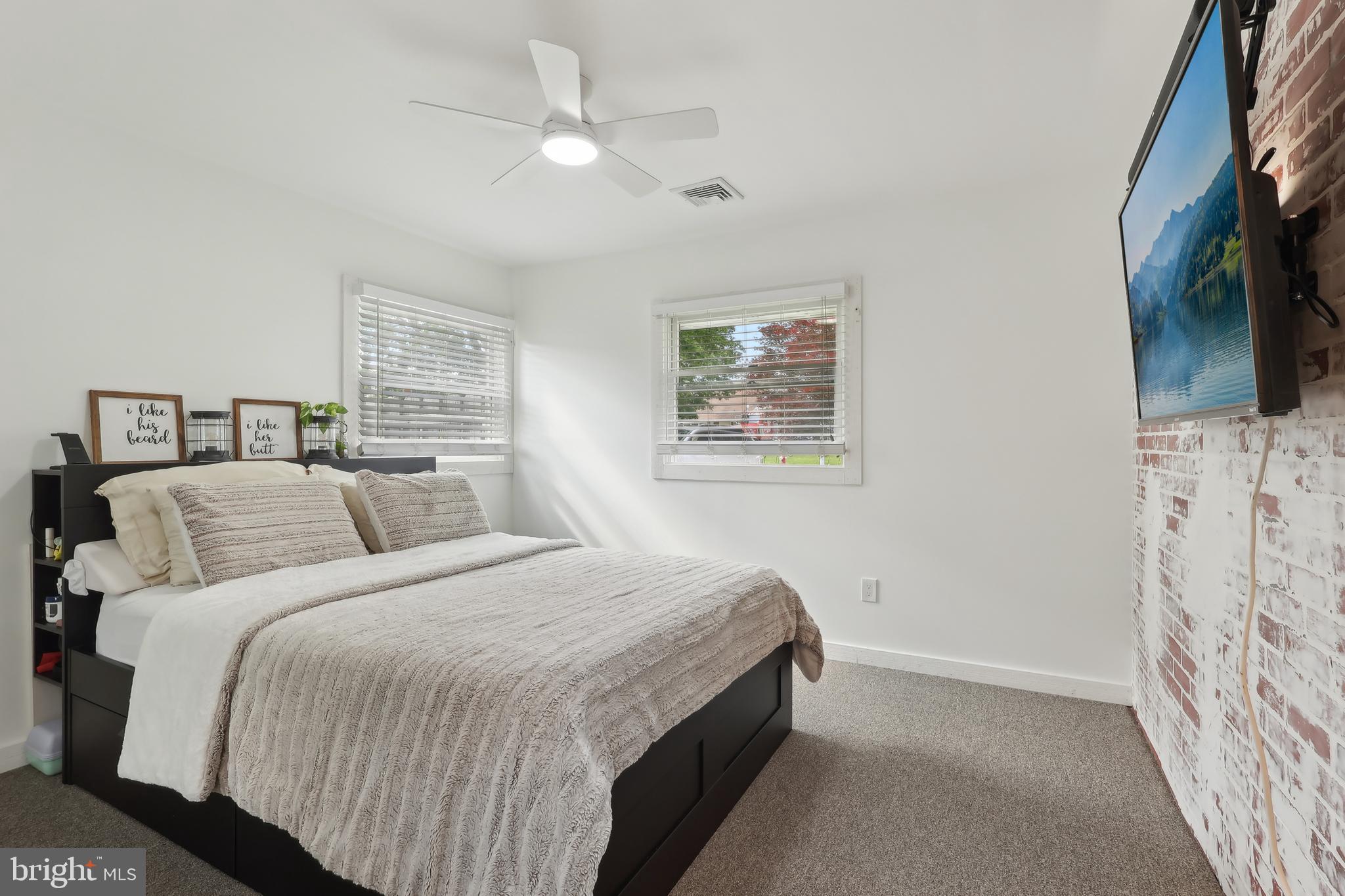 VERMILION HILL - Residential