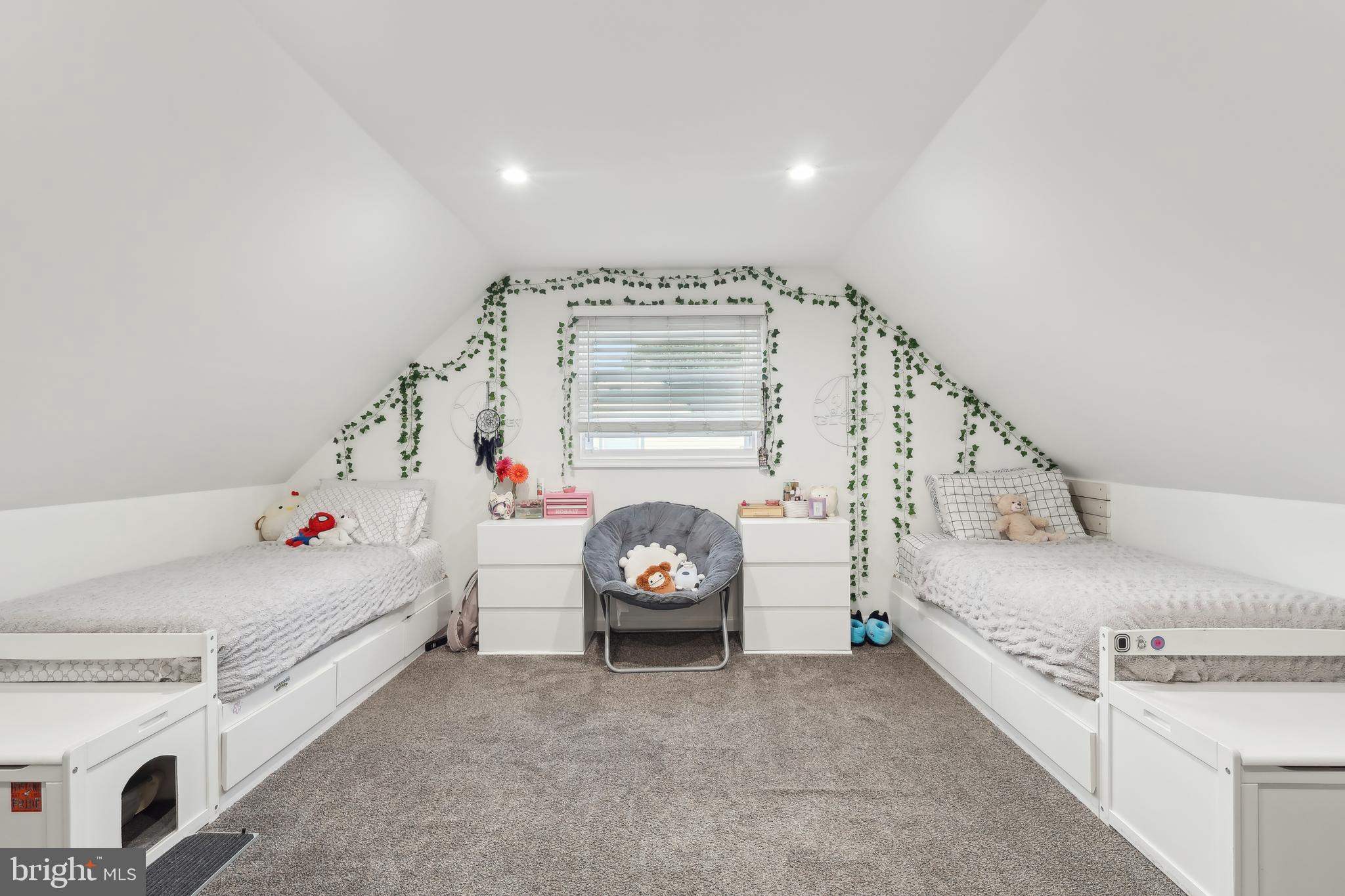 VERMILION HILL - Residential