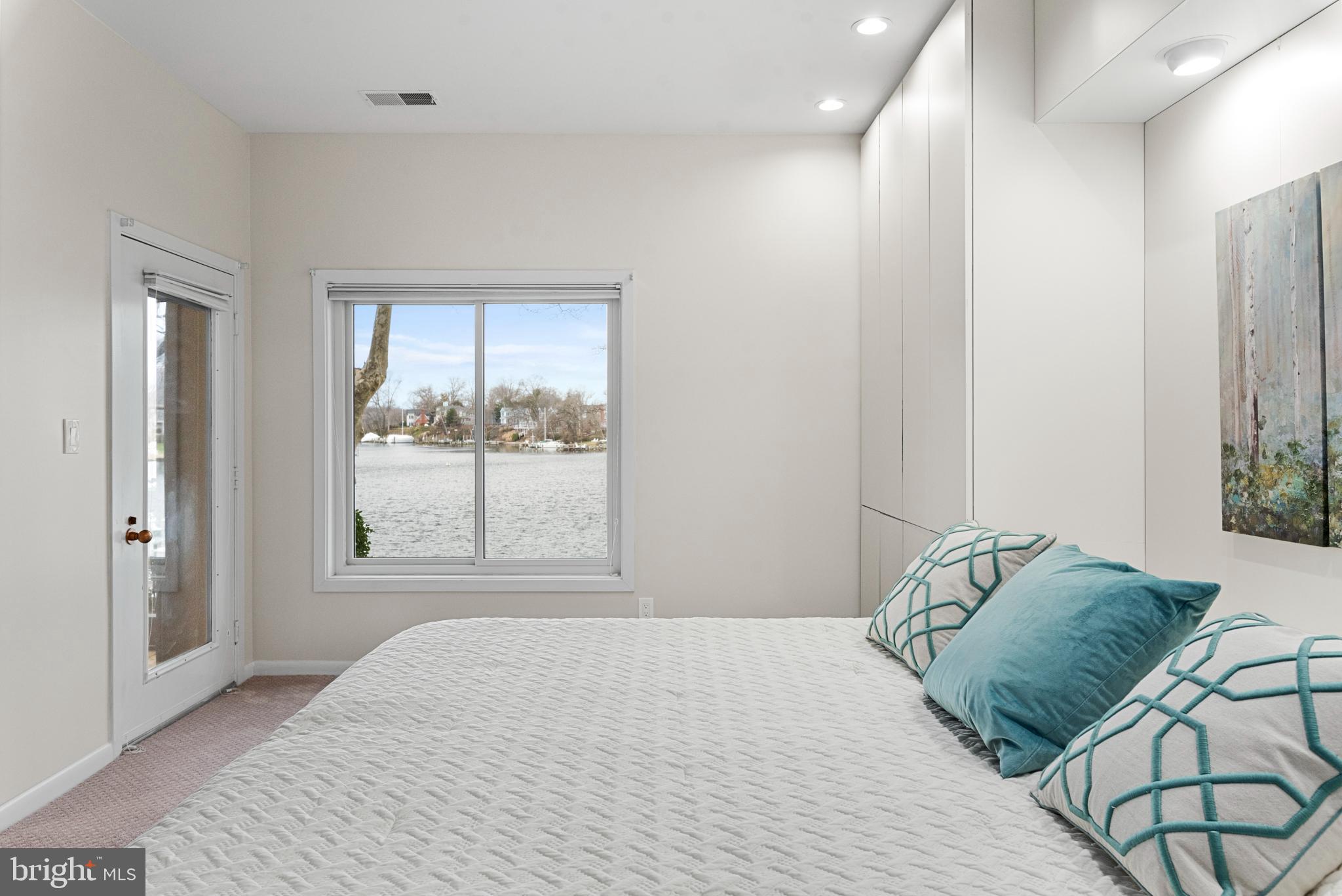 SHEARWATER - Residential