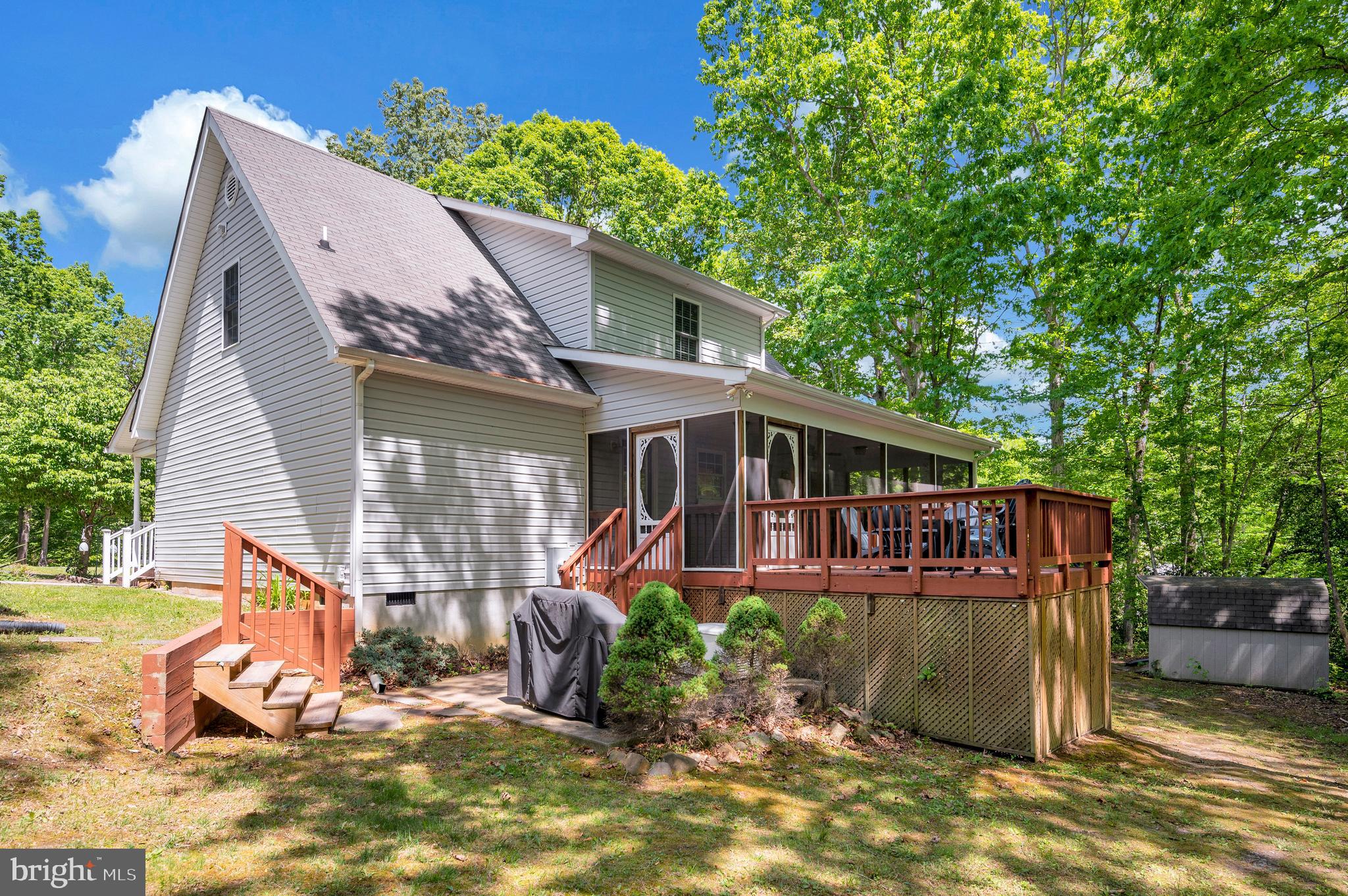 TALL PINES - Residential