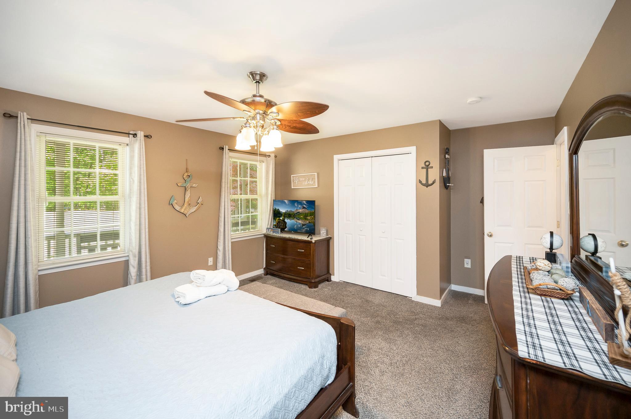 TALL PINES - Residential