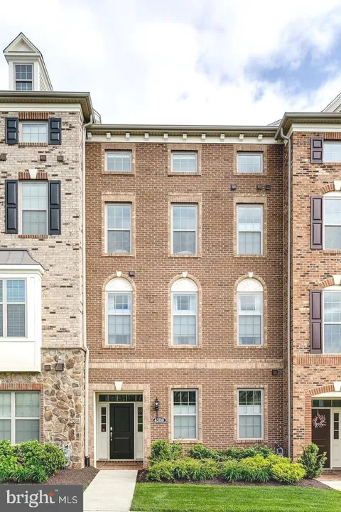 43110 India Wharf Square, Ashburn, VA MLS: VALO2096328
