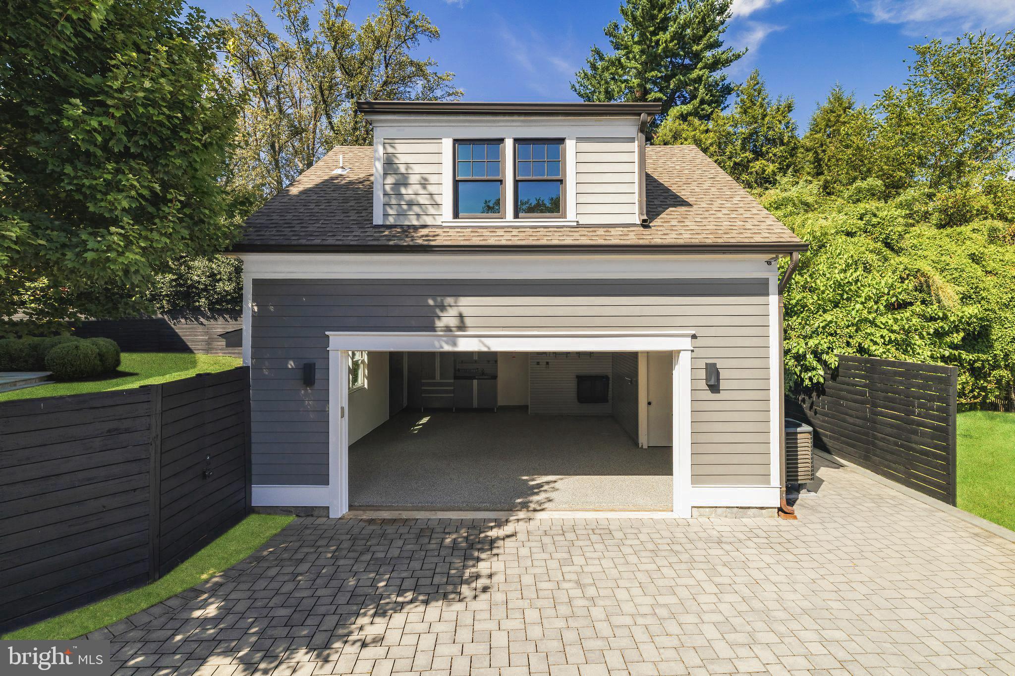 WOODMONT - Residential