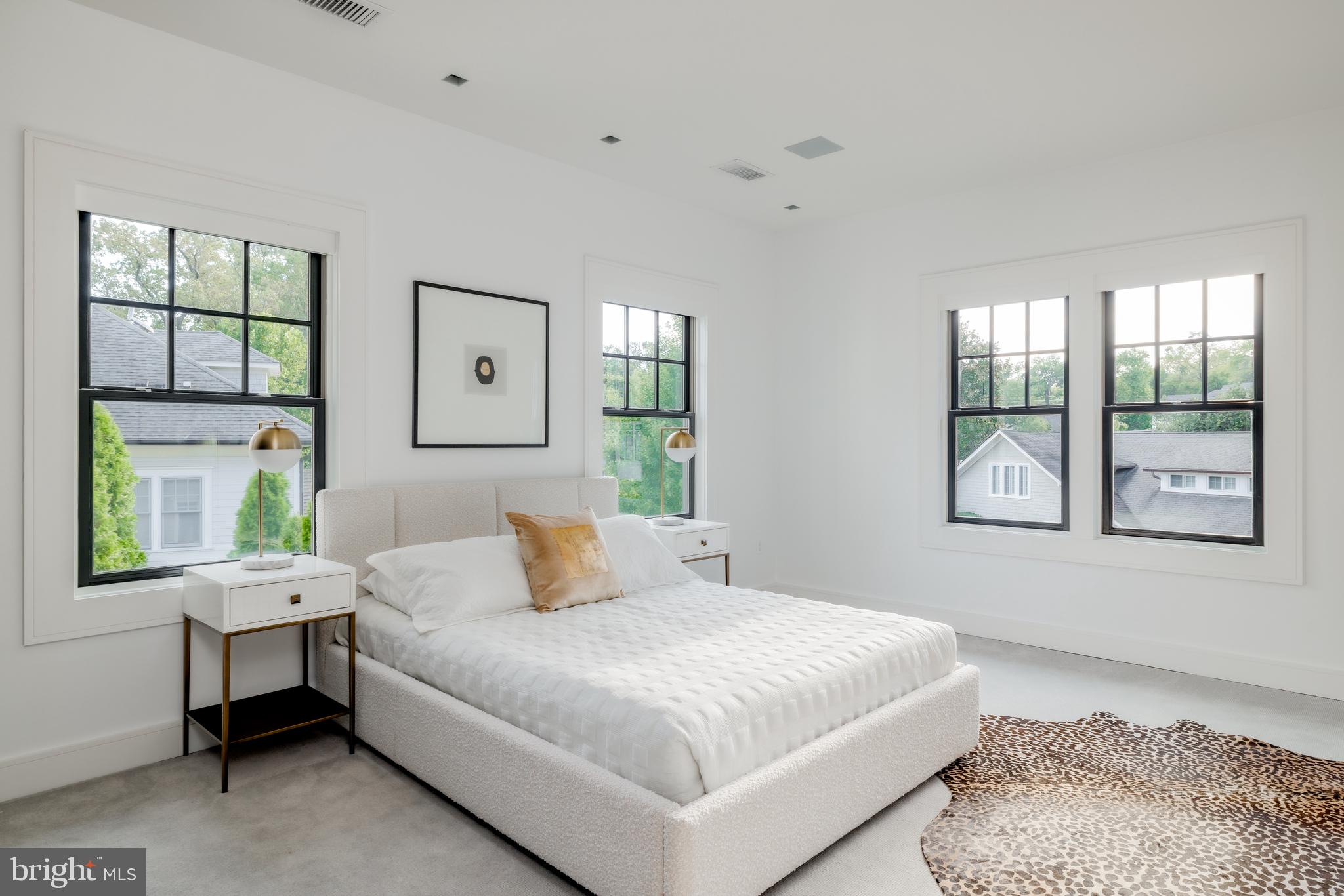 WOODMONT - Residential