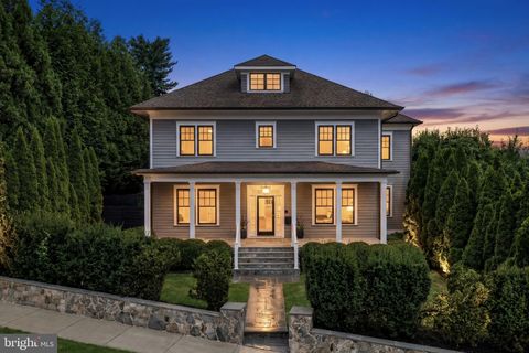 2361 N EDGEWOOD STREET ARLINGTON VA 22207