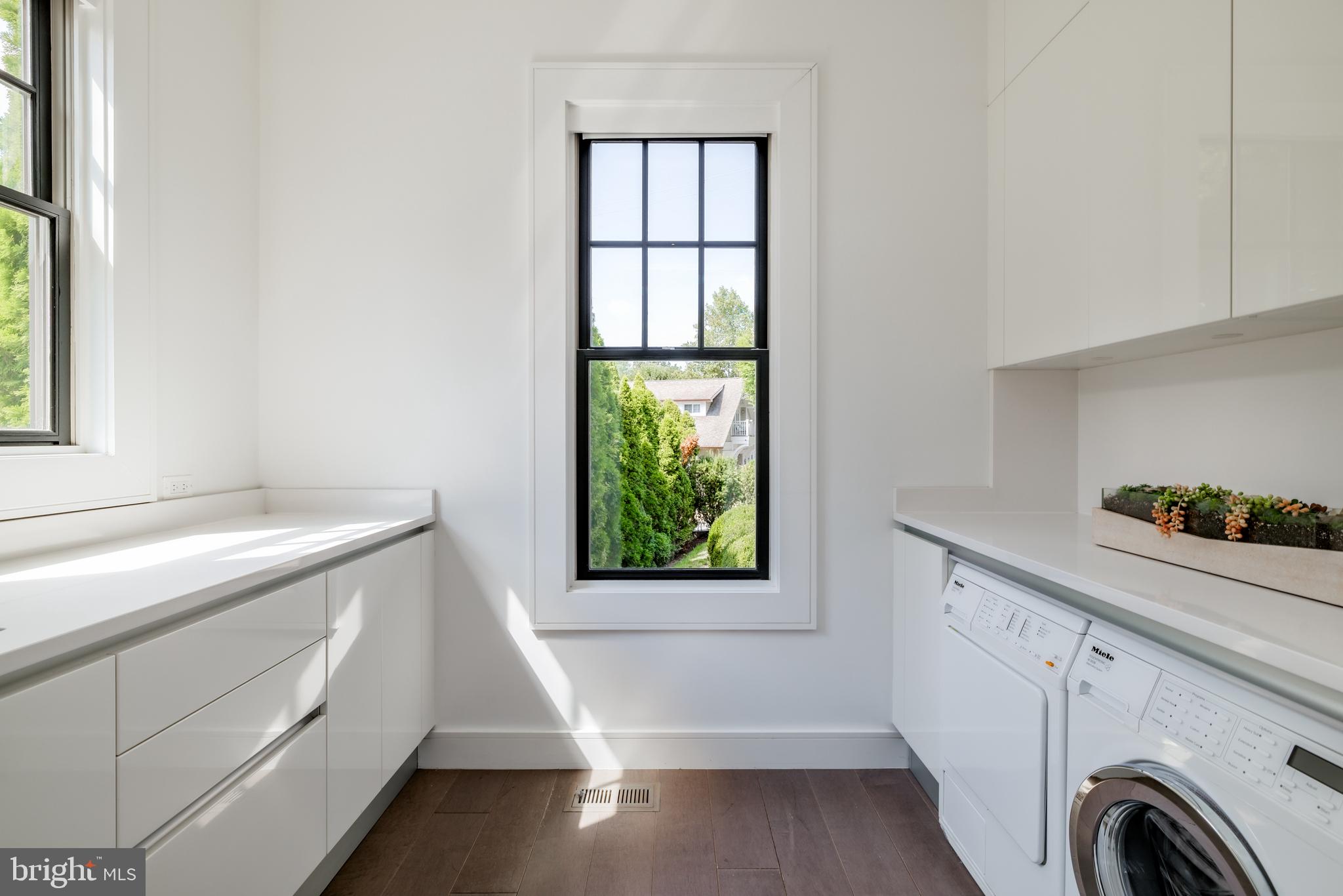 WOODMONT - Residential